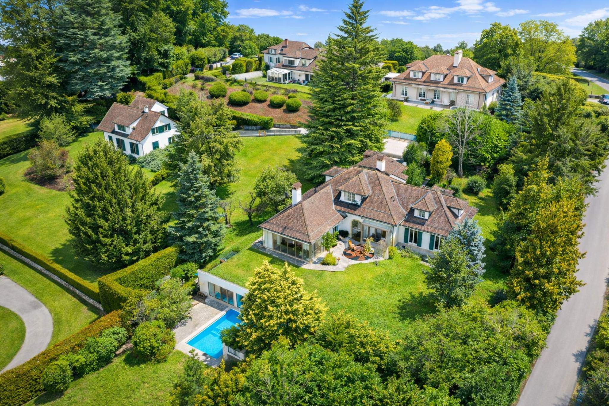 St-Légier-La Chiésaz  - Maison 10.0 Pi&egrave;ces 6 Chambres - picture 1