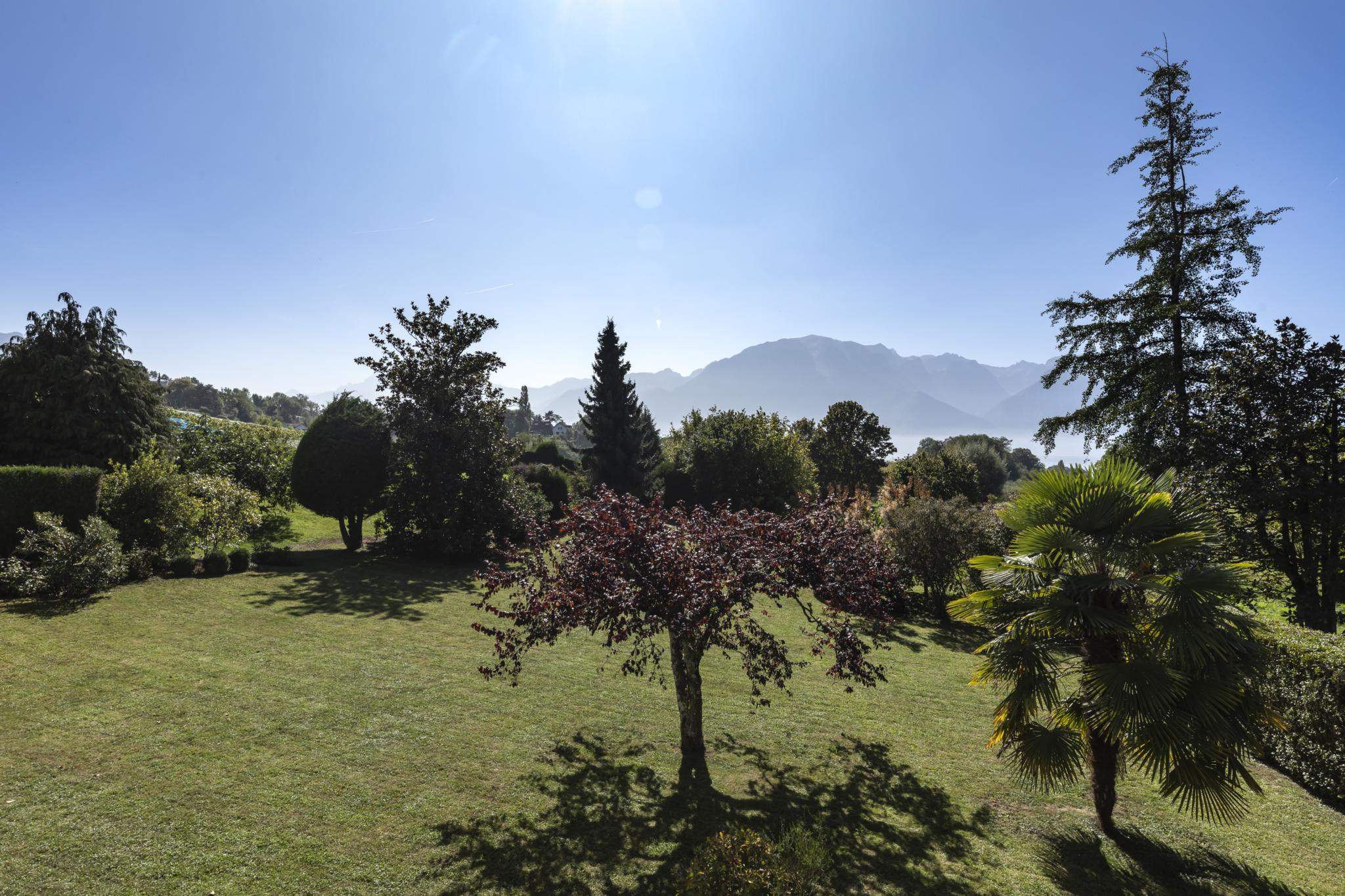 House for sale 4 Bedrooms Montreux € 4,384,280
