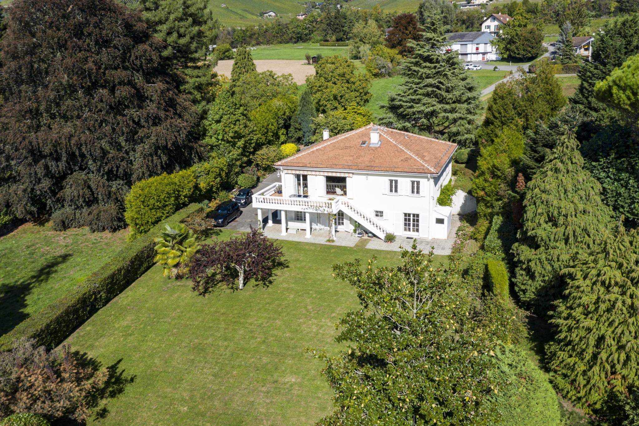 House for sale 4 Bedrooms Montreux € 4,384,280