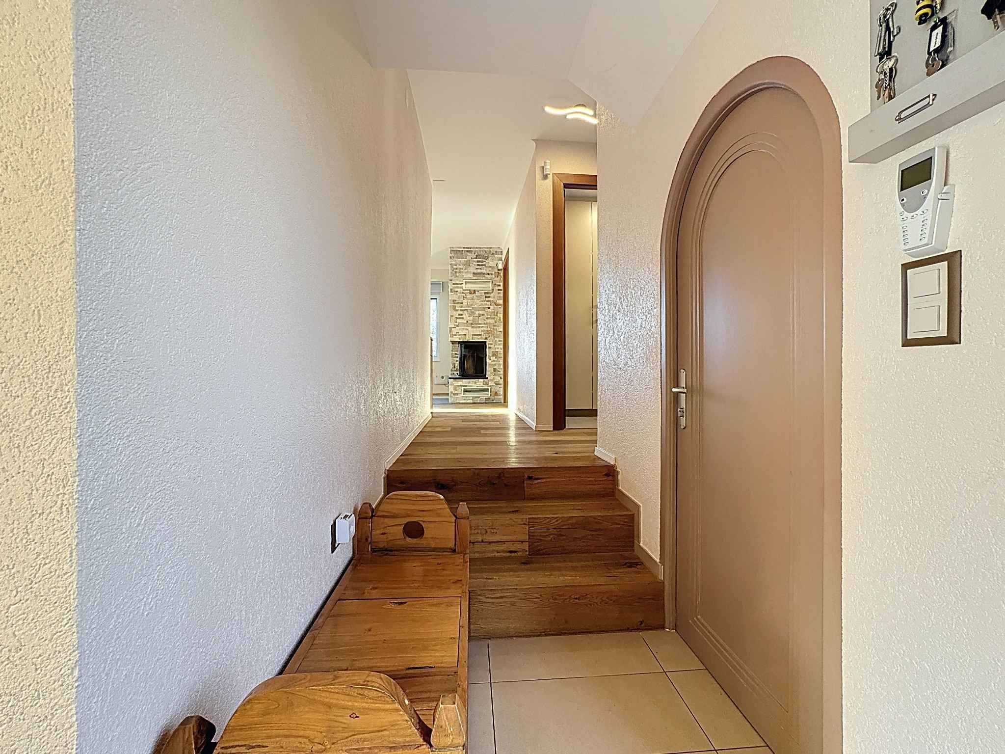 Tolochenaz  - Maison 8.5 Pi&egrave;ces 6 Chambres