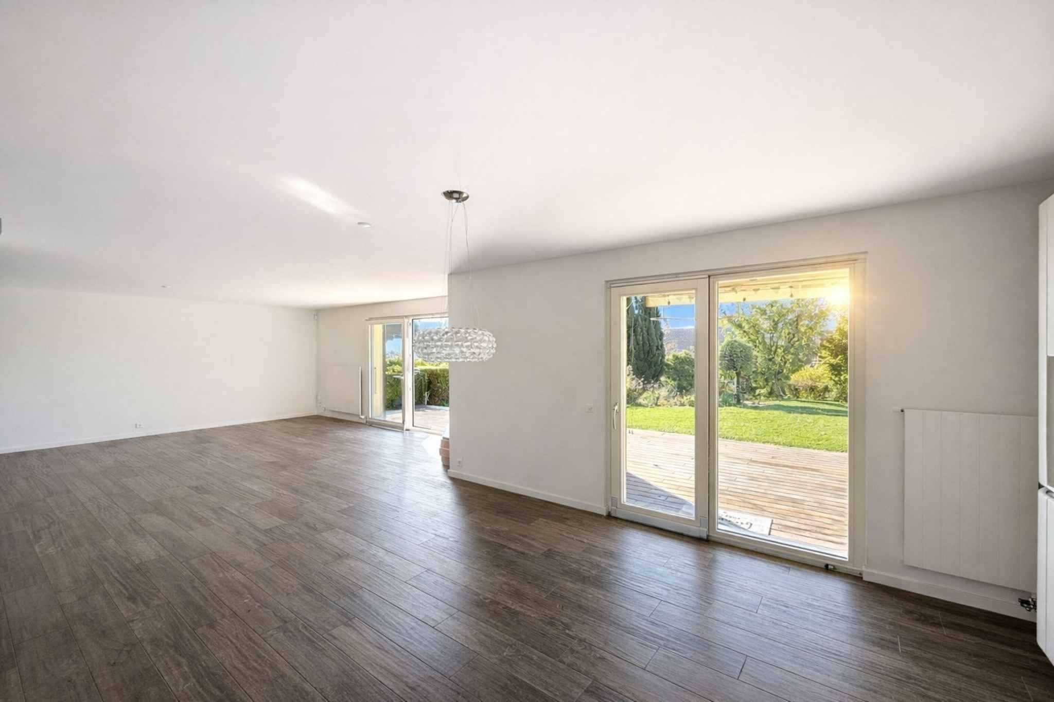 Tolochenaz  - Maison 5.5 Pi&egrave;ces 4 Chambres