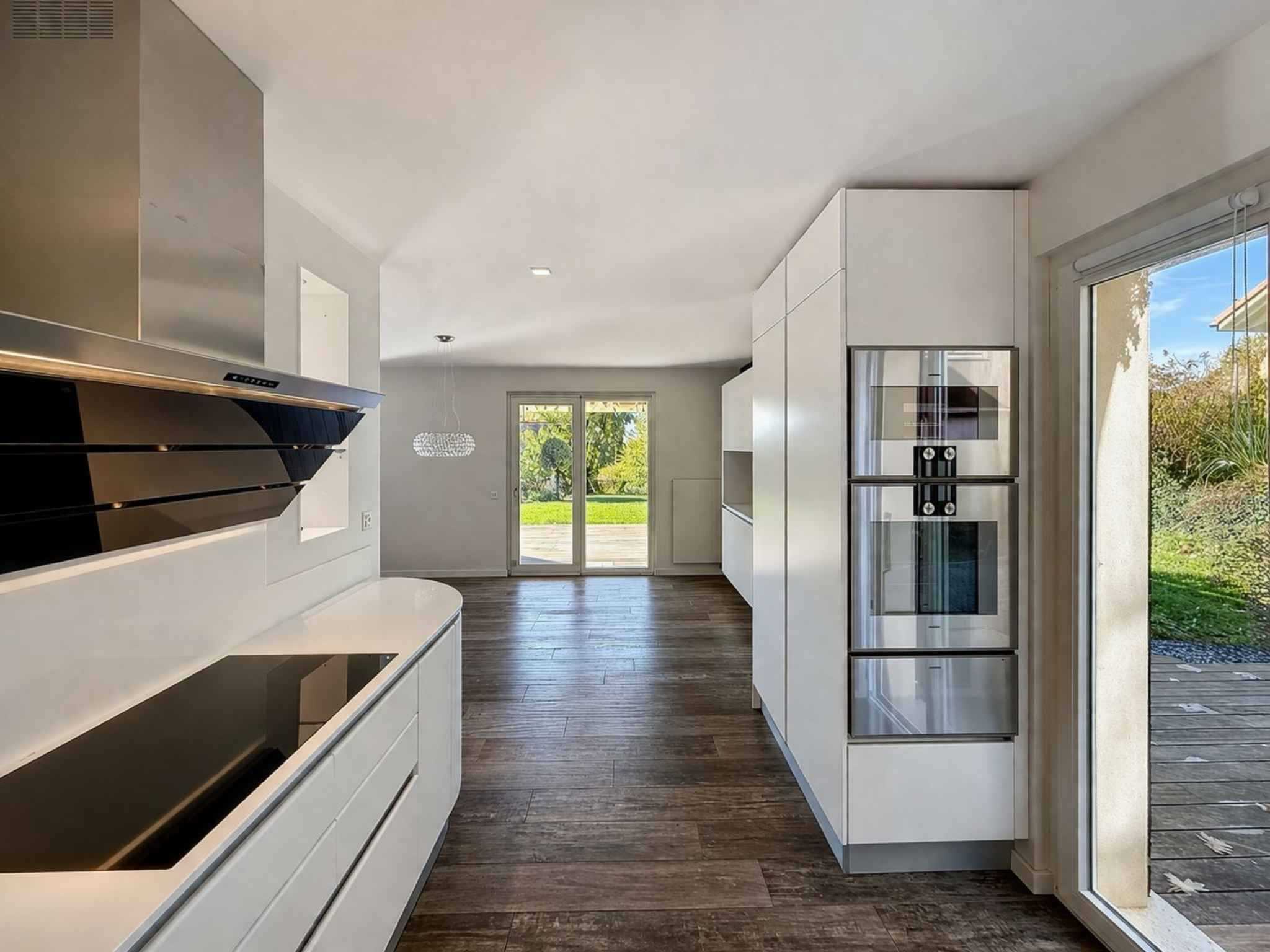 Tolochenaz  - Maison 5.5 Pi&egrave;ces 4 Chambres