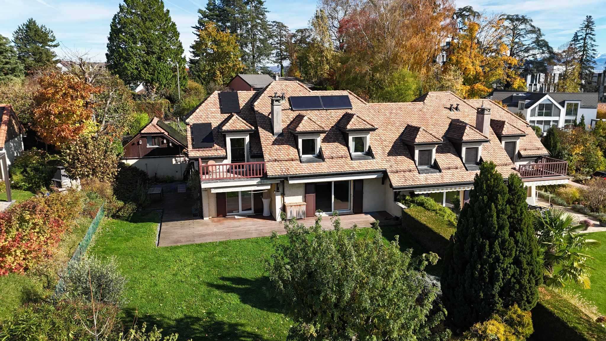 Tolochenaz  - House 4 Bedrooms