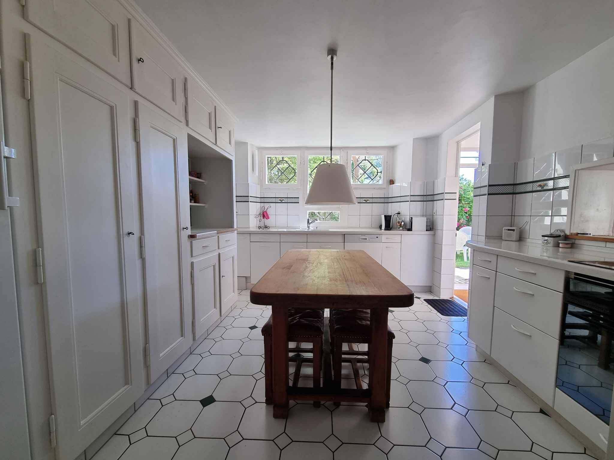 Tolochenaz  - House 8 Bedrooms - picture 9