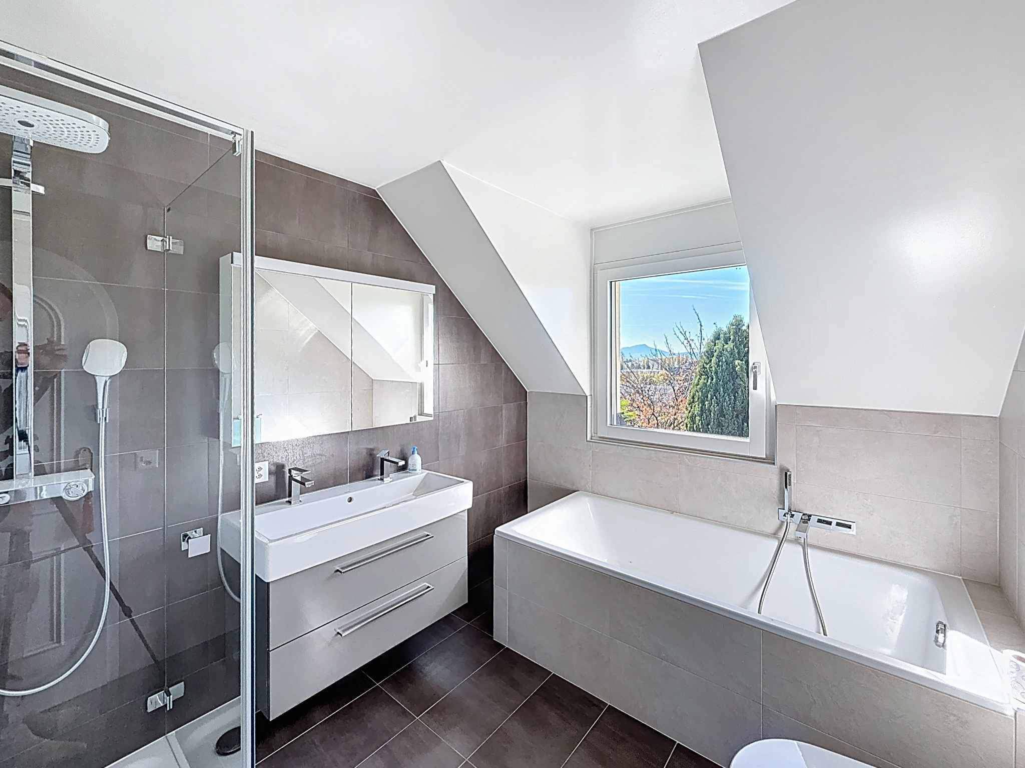 Tolochenaz  - House 4 Bedrooms - picture 9