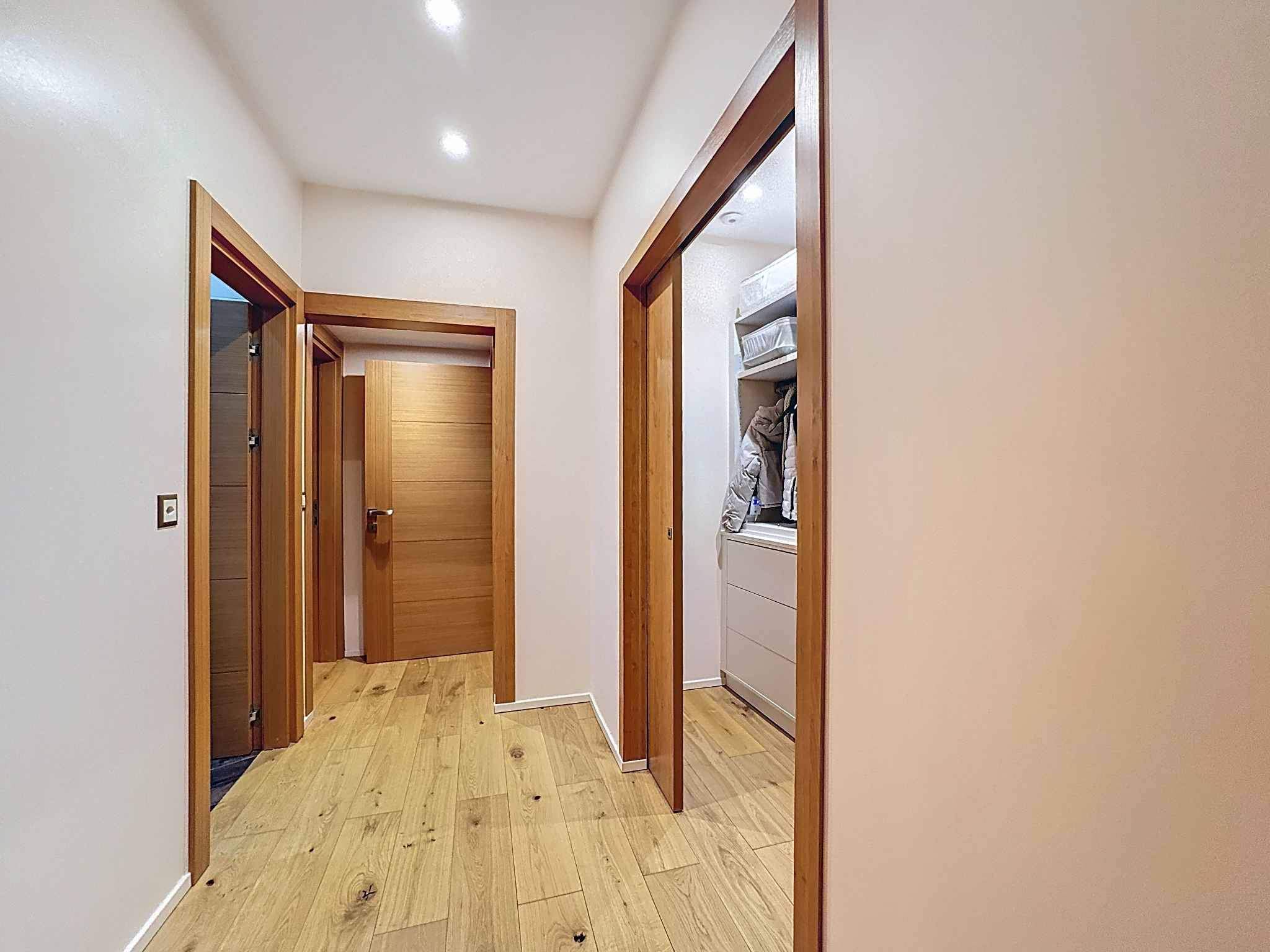 Clarmont  - Maison 8.0 Pi&egrave;ces 6 Chambres - picture 14