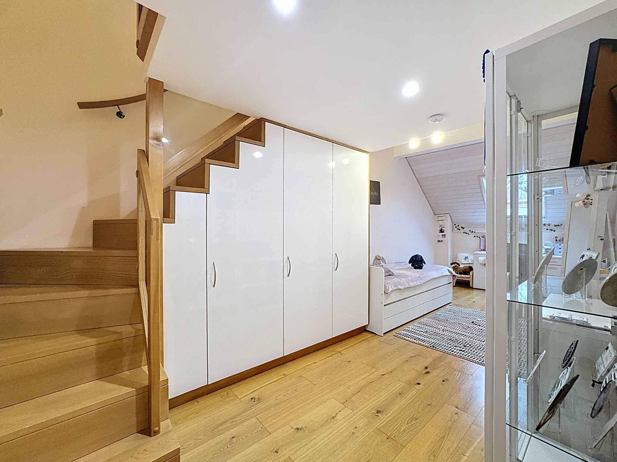 Clarmont  - Maison 8.0 Pi&egrave;ces 6 Chambres - picture 16