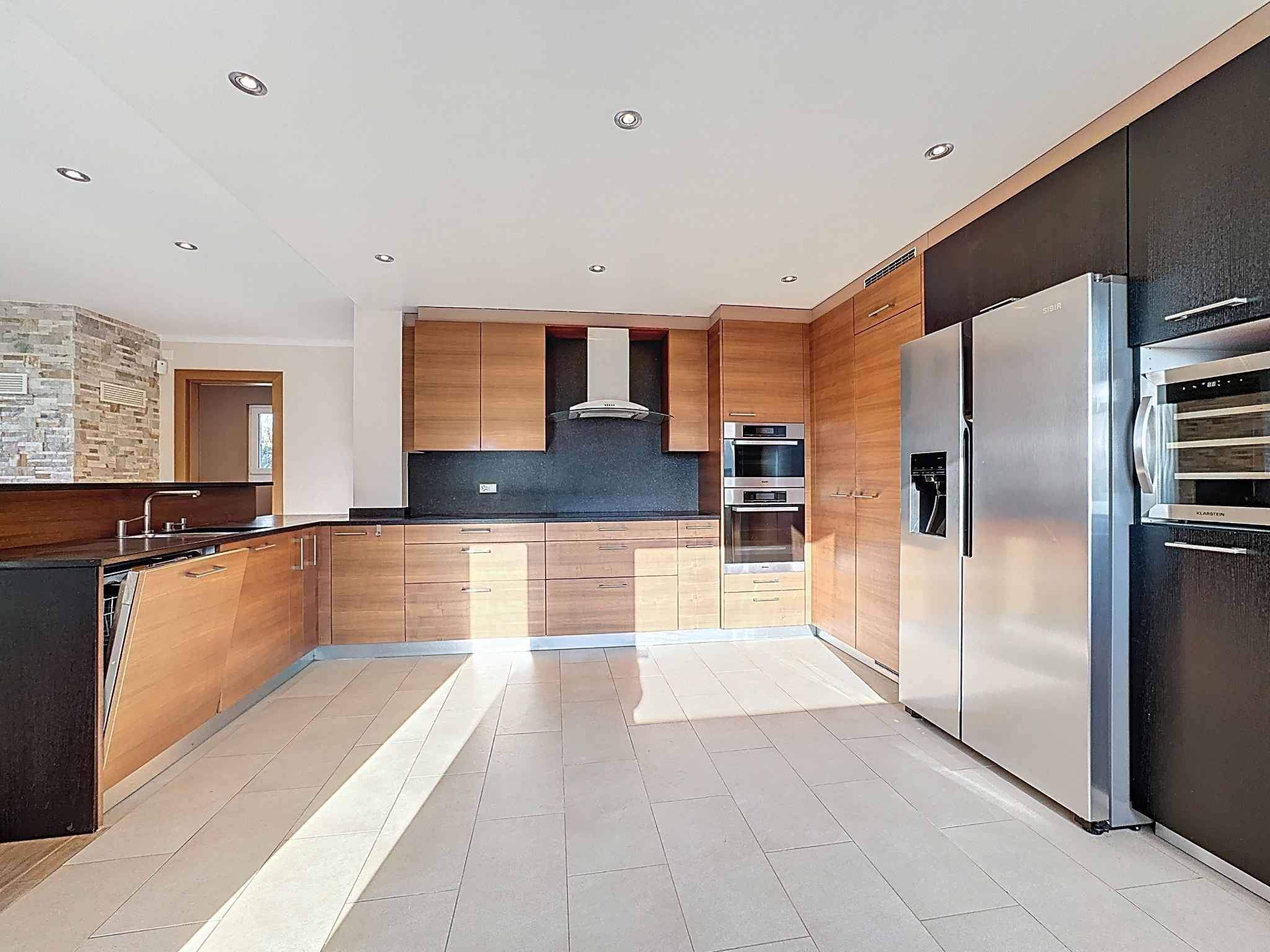 Tolochenaz  - Maison 8.5 Pi&egrave;ces 6 Chambres - picture 3