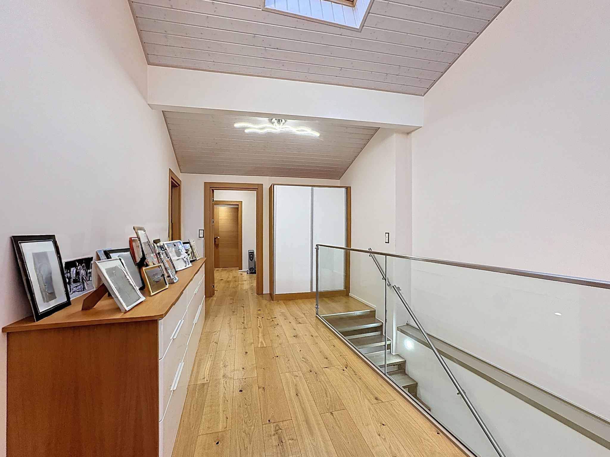 Clarmont  - Maison 8.0 Pi&egrave;ces 6 Chambres - picture 10