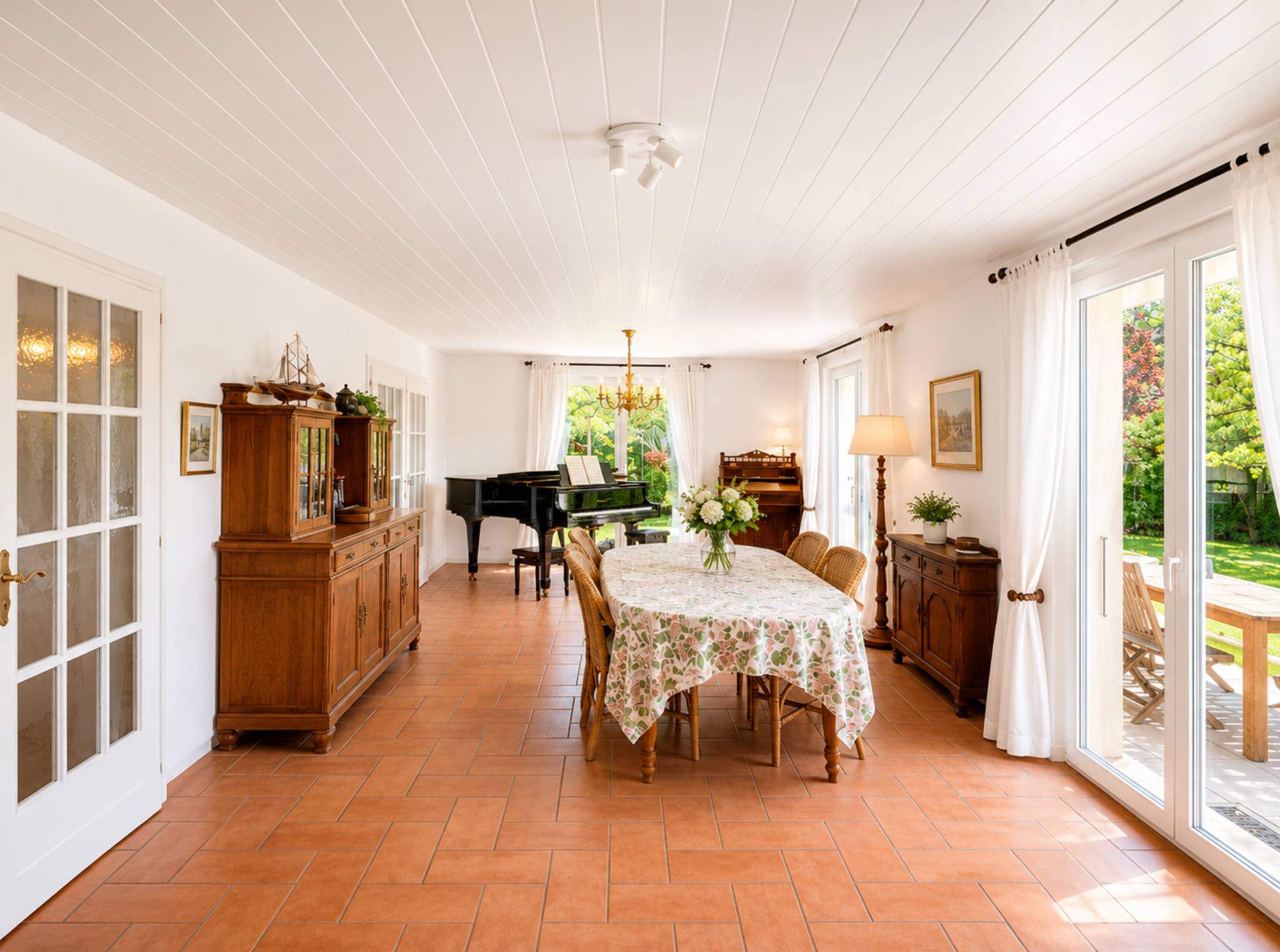 Vufflens-la-Ville  - Maison 5.5 Pi&egrave;ces 4 Chambres - picture 2