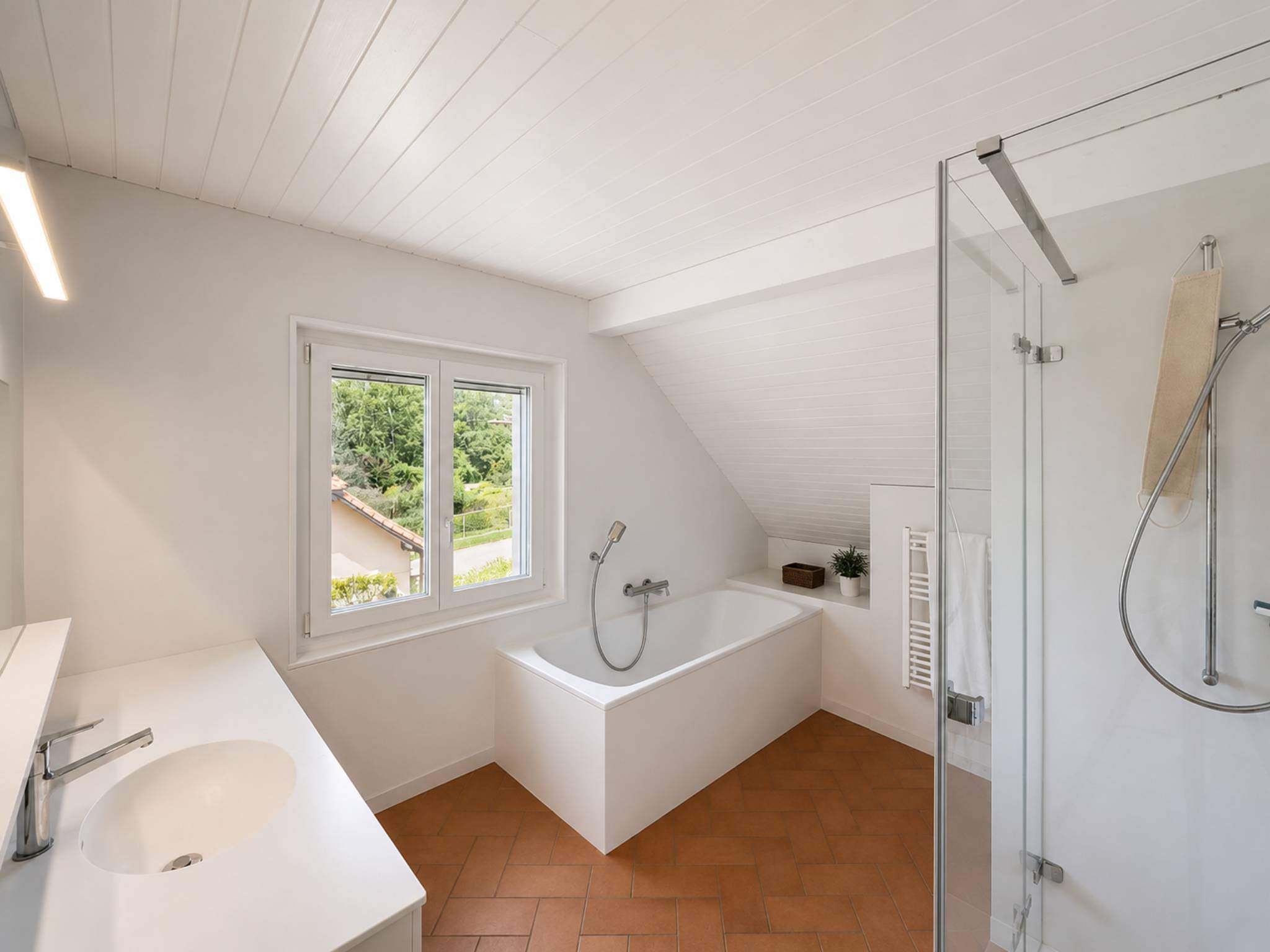 Vufflens-la-Ville  - Maison 5.5 Pi&egrave;ces 4 Chambres - picture 8