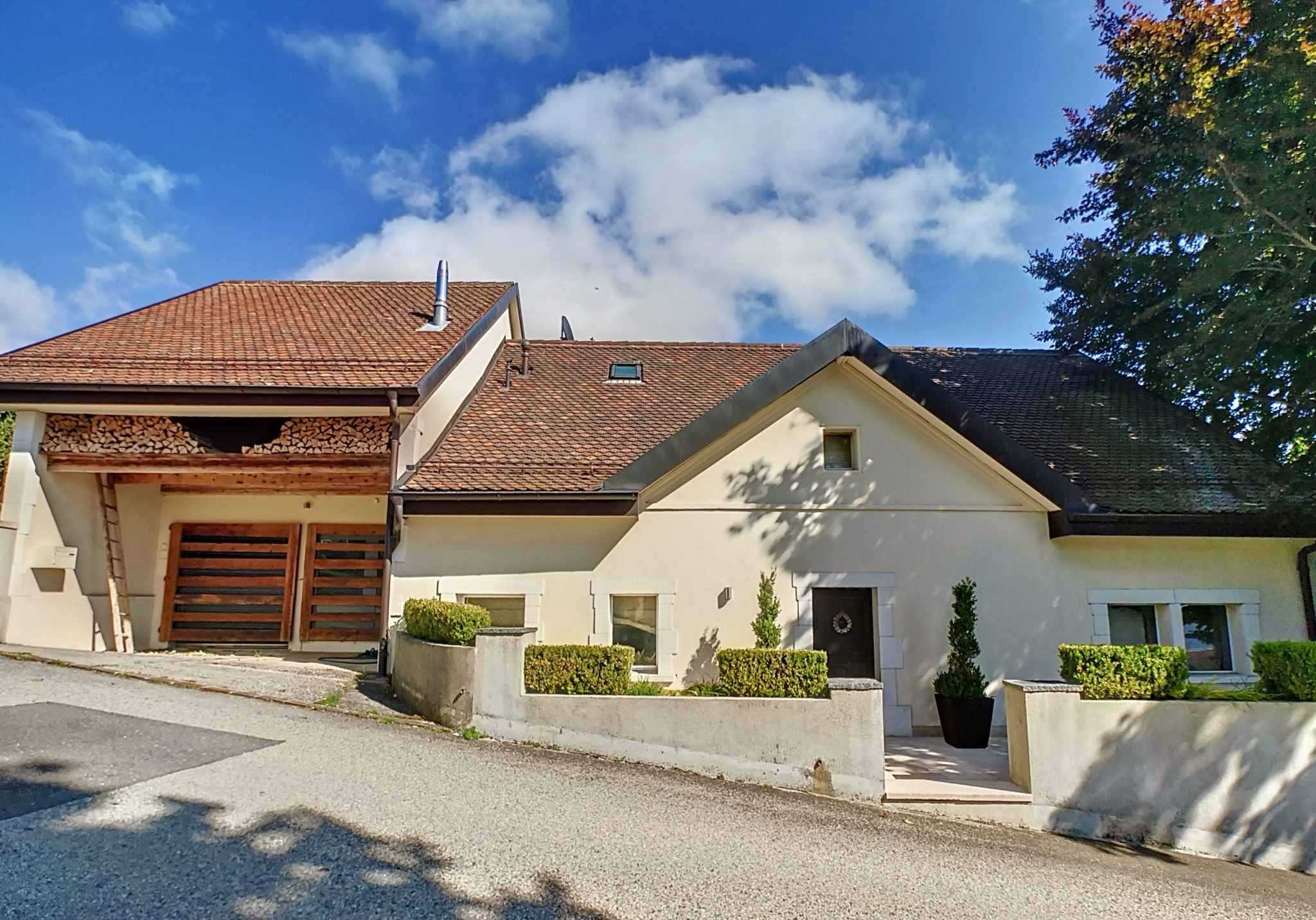 Villars-Burquin  - House 5 Bedrooms
