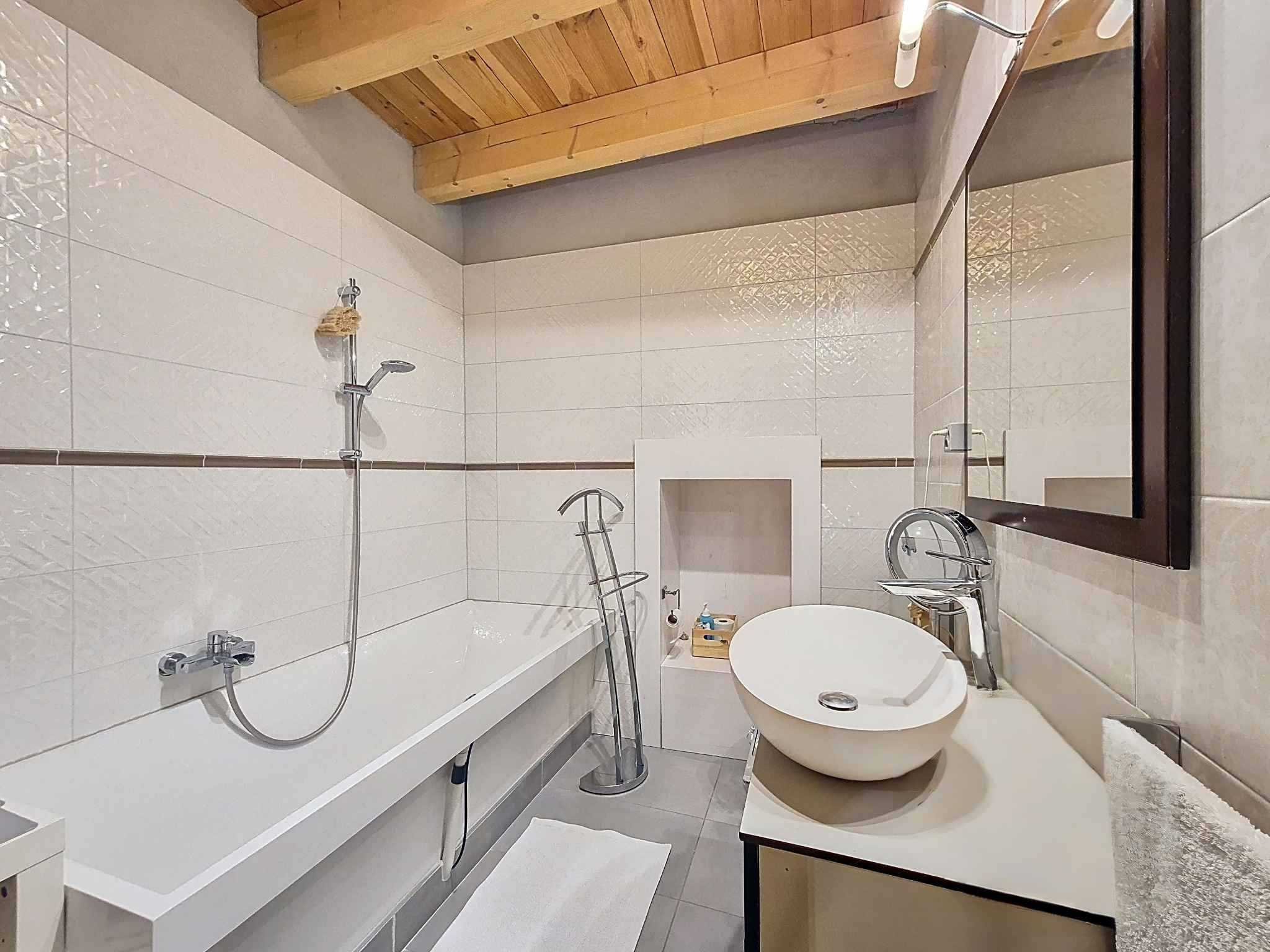 Onnens VD  - Maison de village 5.5 Pi&egrave;ces 3 Chambres