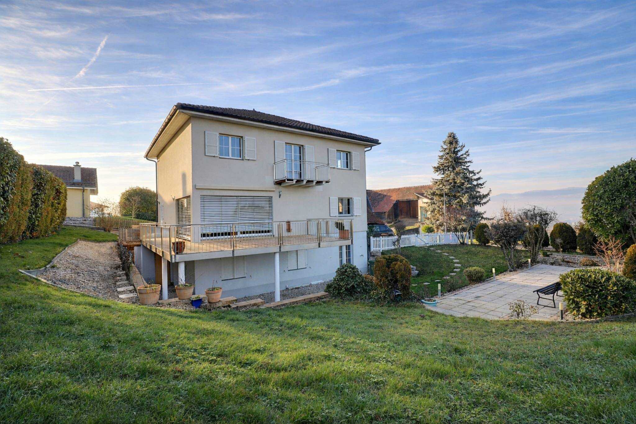 Ursins  - Maison 6.5 Pi&egrave;ces 5 Chambres