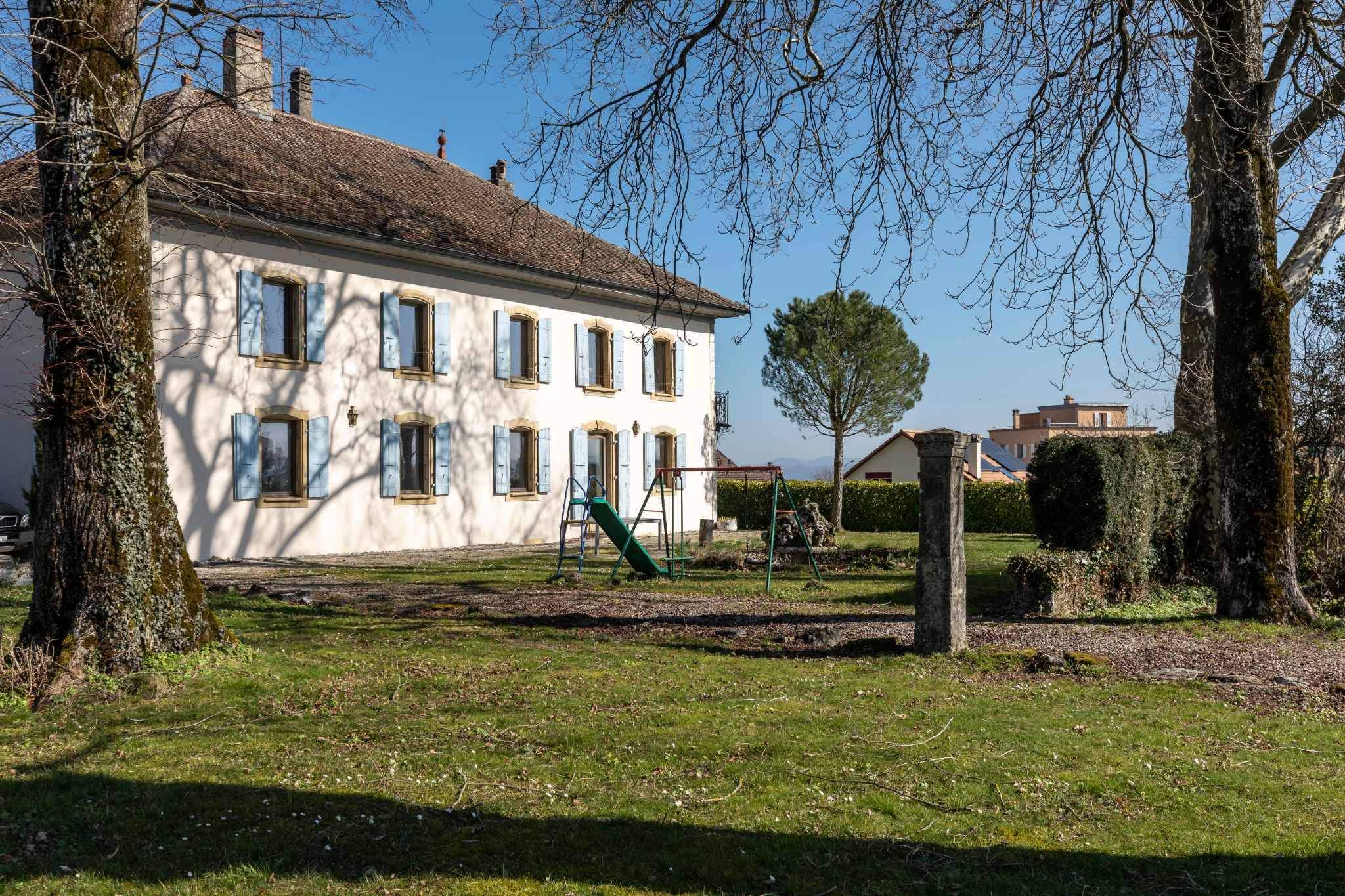 Orbe  - House 8 Bedrooms - picture 14