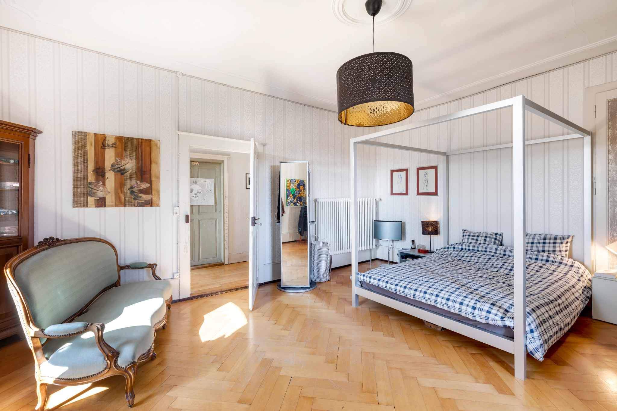 Orbe  - House 8 Bedrooms - picture 3