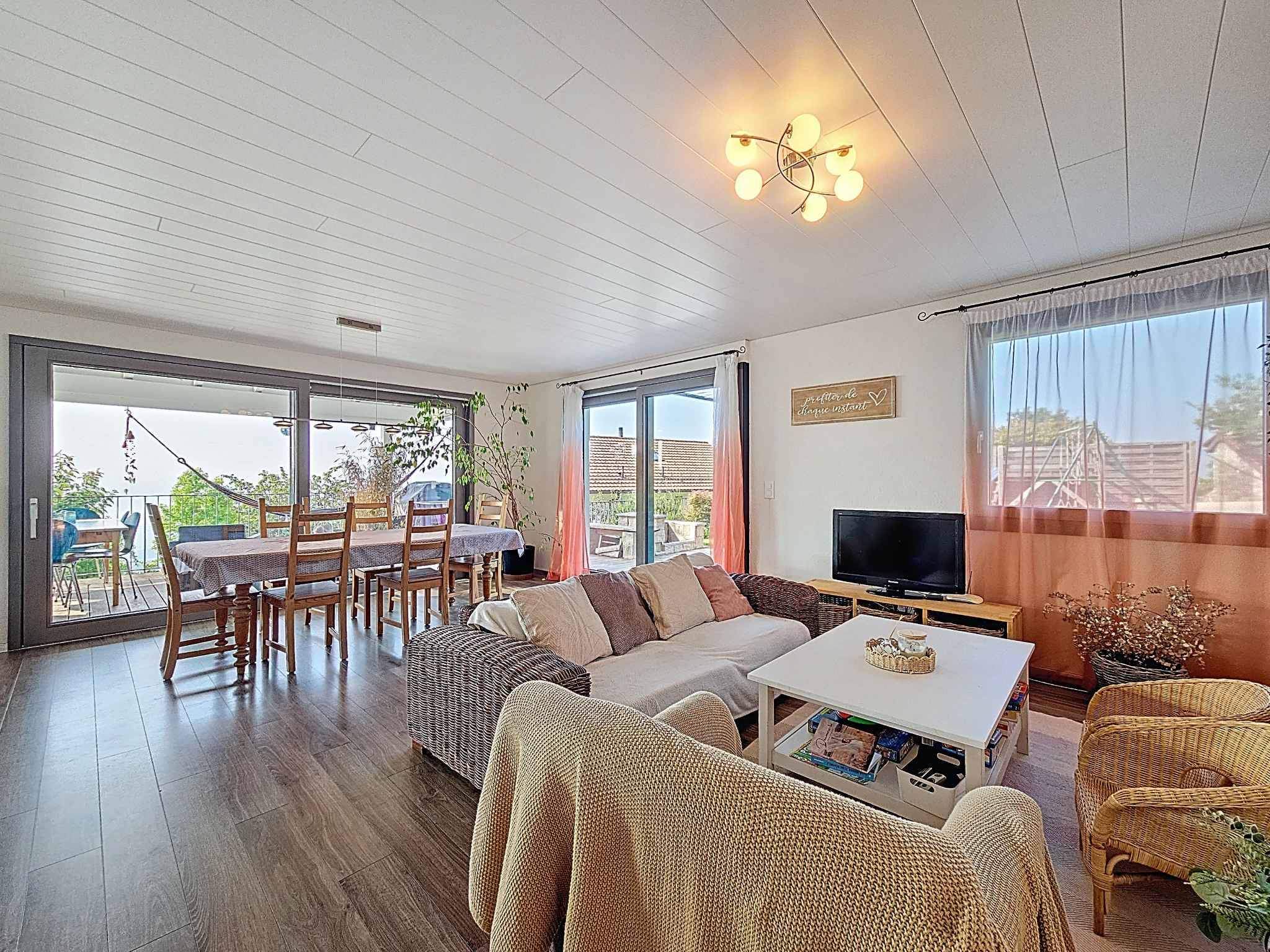 Villars-Burquin  - House 7 Bedrooms - picture 8