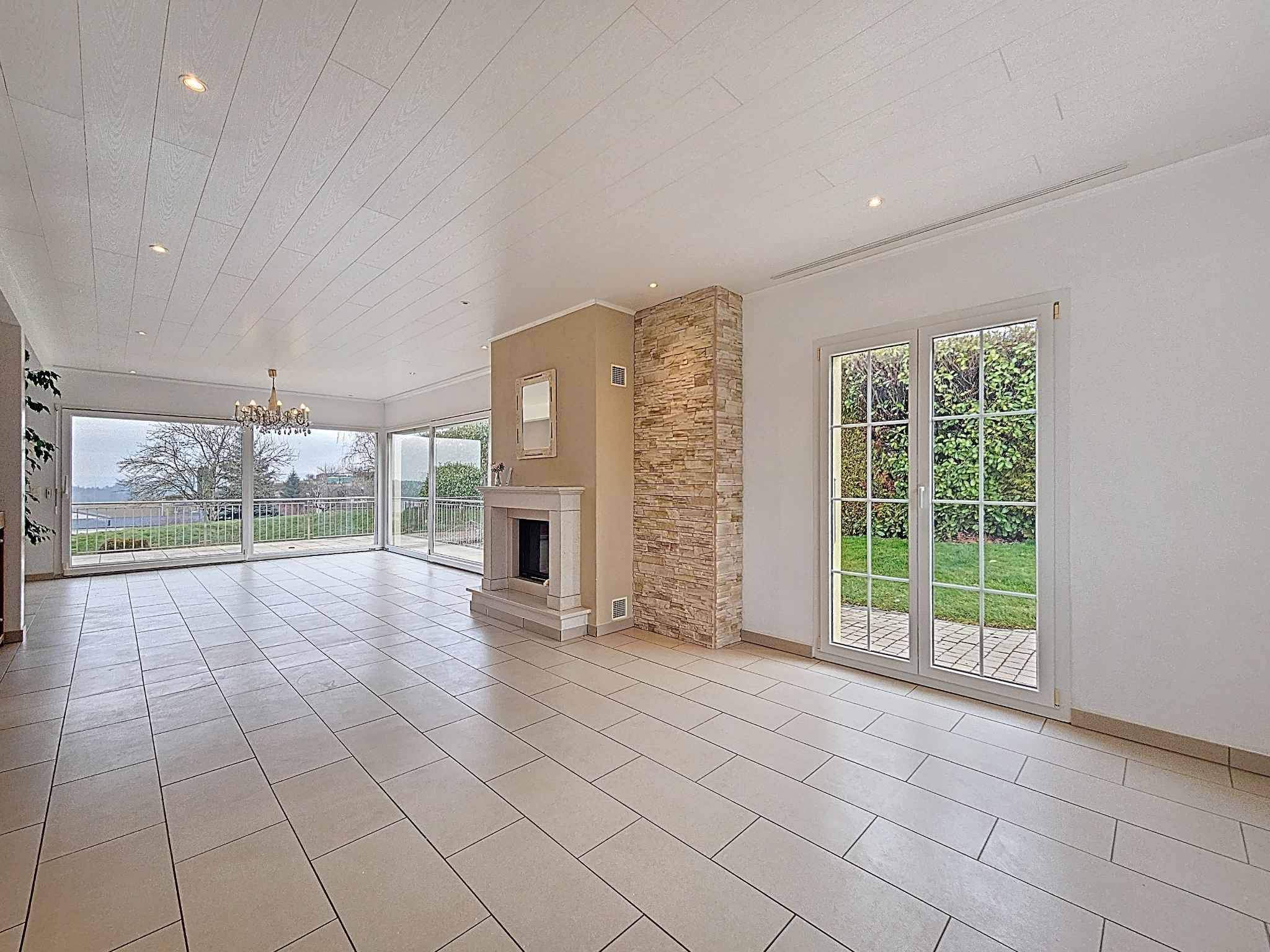 Ursins  - Maison 6.5 Pi&egrave;ces 5 Chambres - picture 8