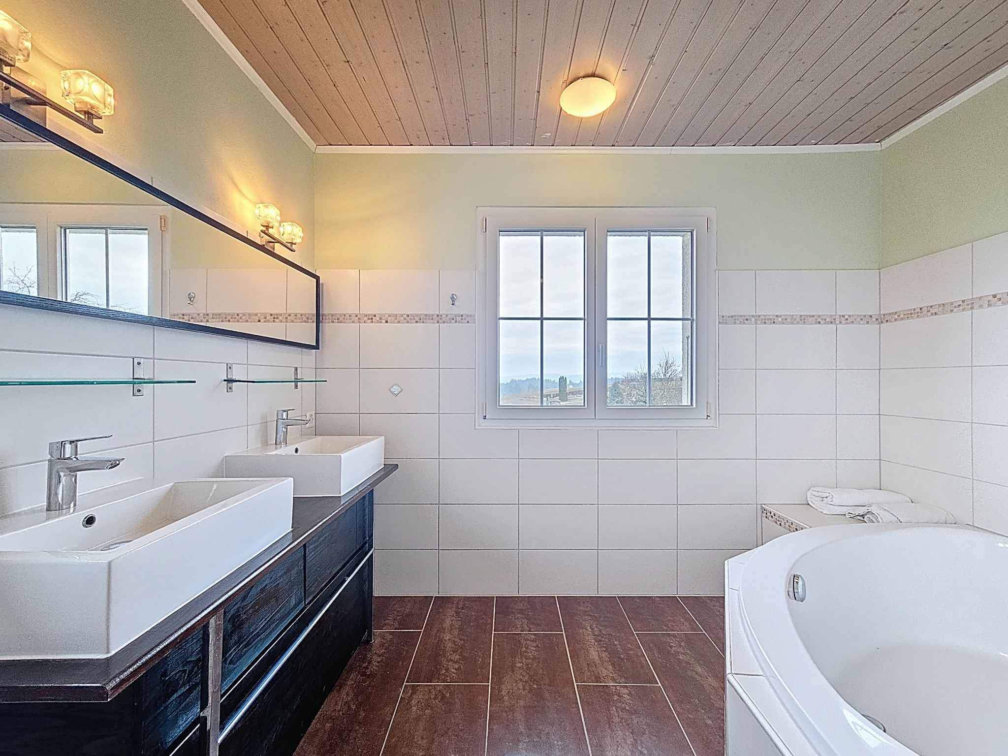 Ursins  - Maison 6.5 Pi&egrave;ces 5 Chambres - picture 14