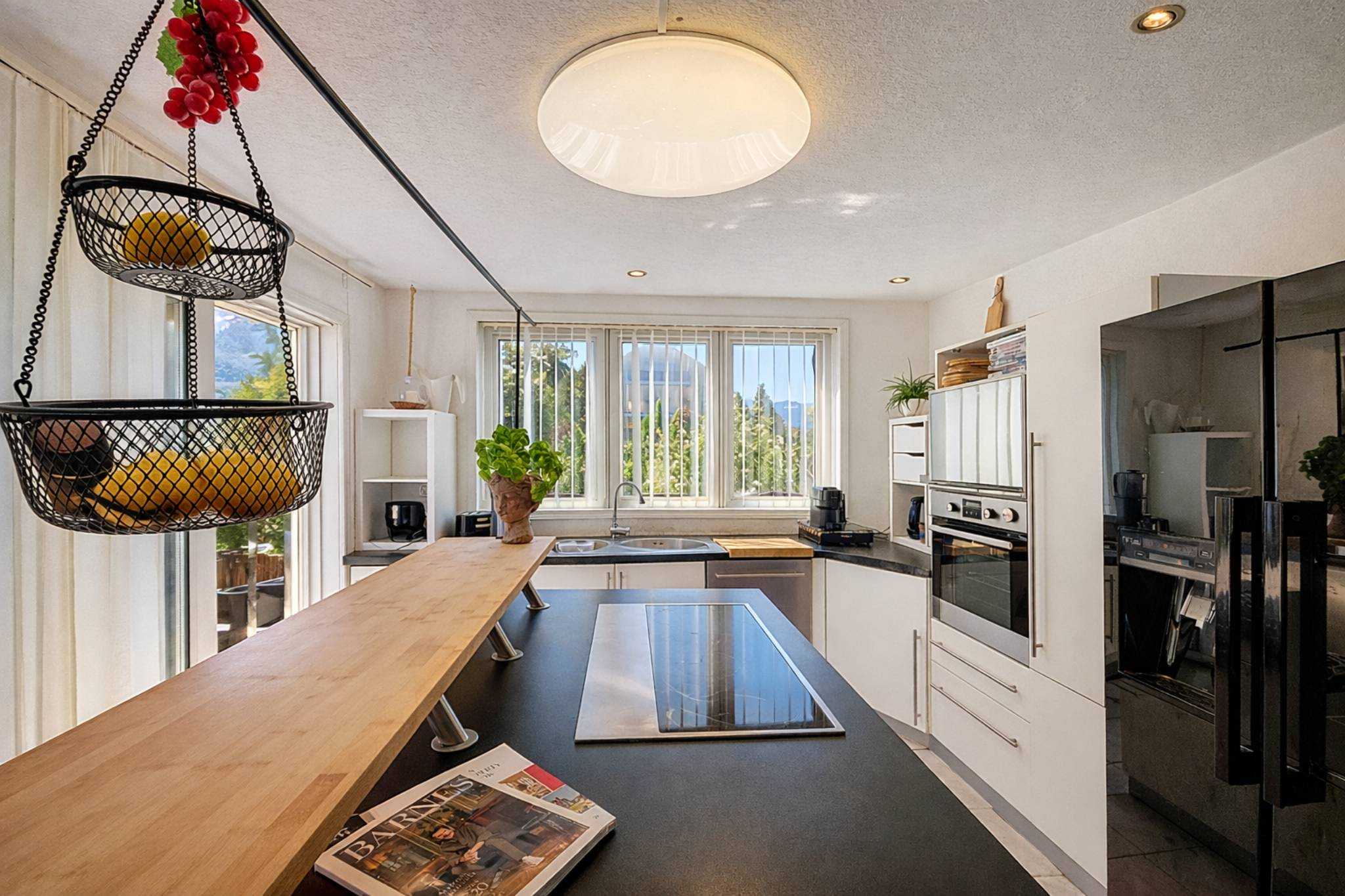 Saillon  - Maison de ville 7.5 Pi&egrave;ces 6 Chambres