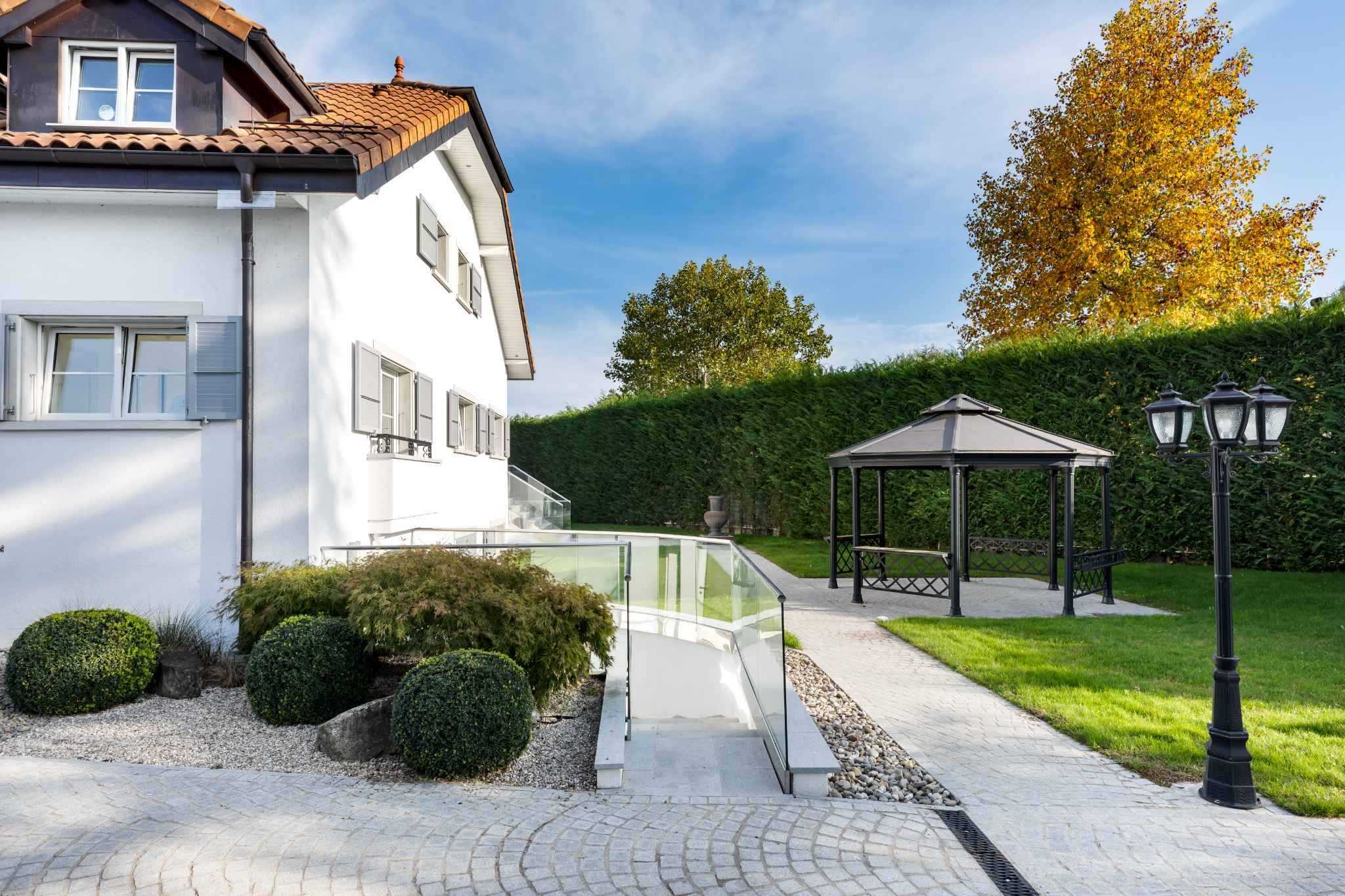 Founex  - House 8 Bedrooms