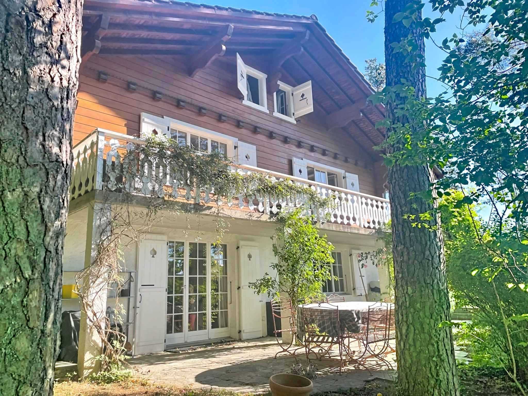 Gingins  - Maison 6.5 Pi&egrave;ces 4 Chambres