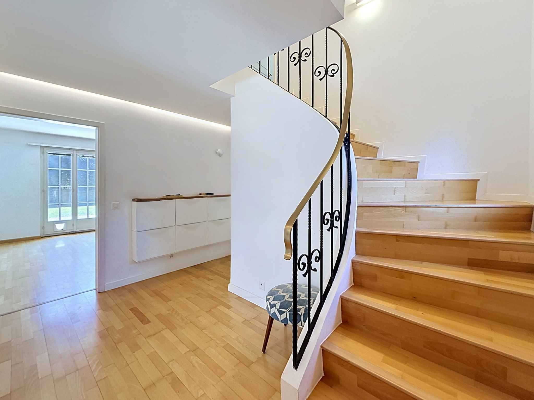 Commugny  - Maison 5.5 Pi&egrave;ces 4 Chambres