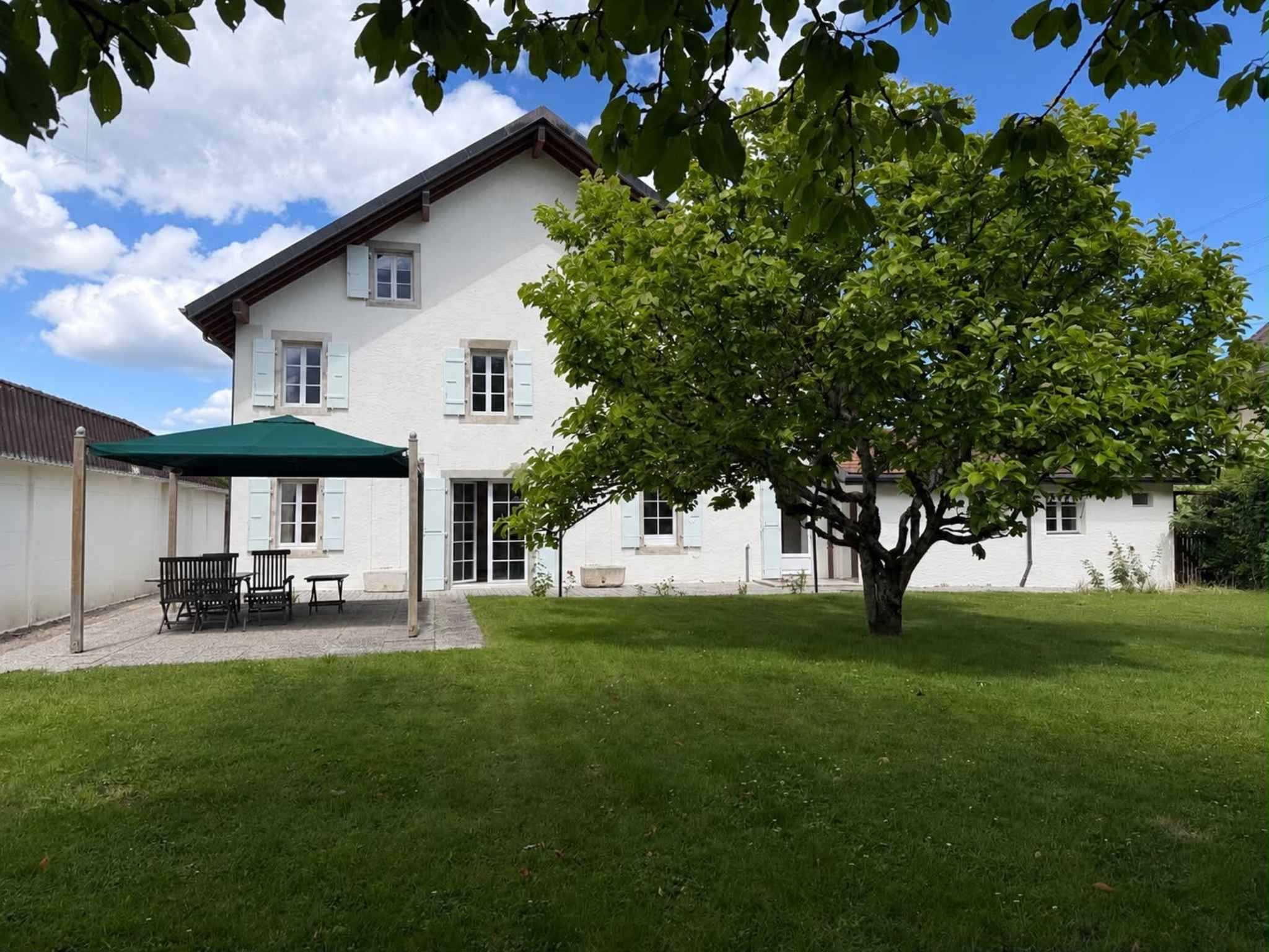 Céligny  - Maison de village 8.5 Pi&egrave;ces 4 Chambres