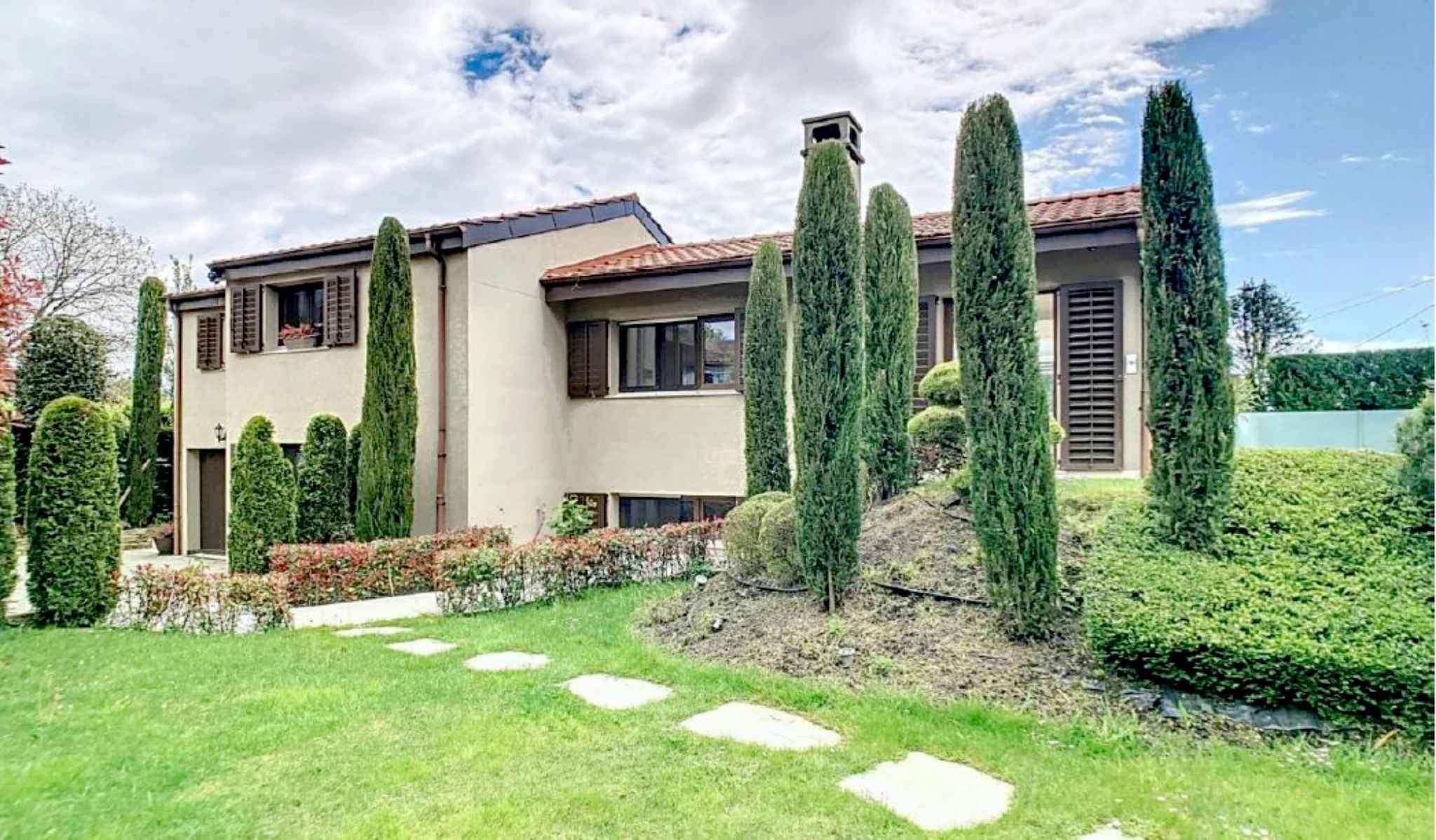 Chavannes-des-Bois  - House 4 Bedrooms - picture 1