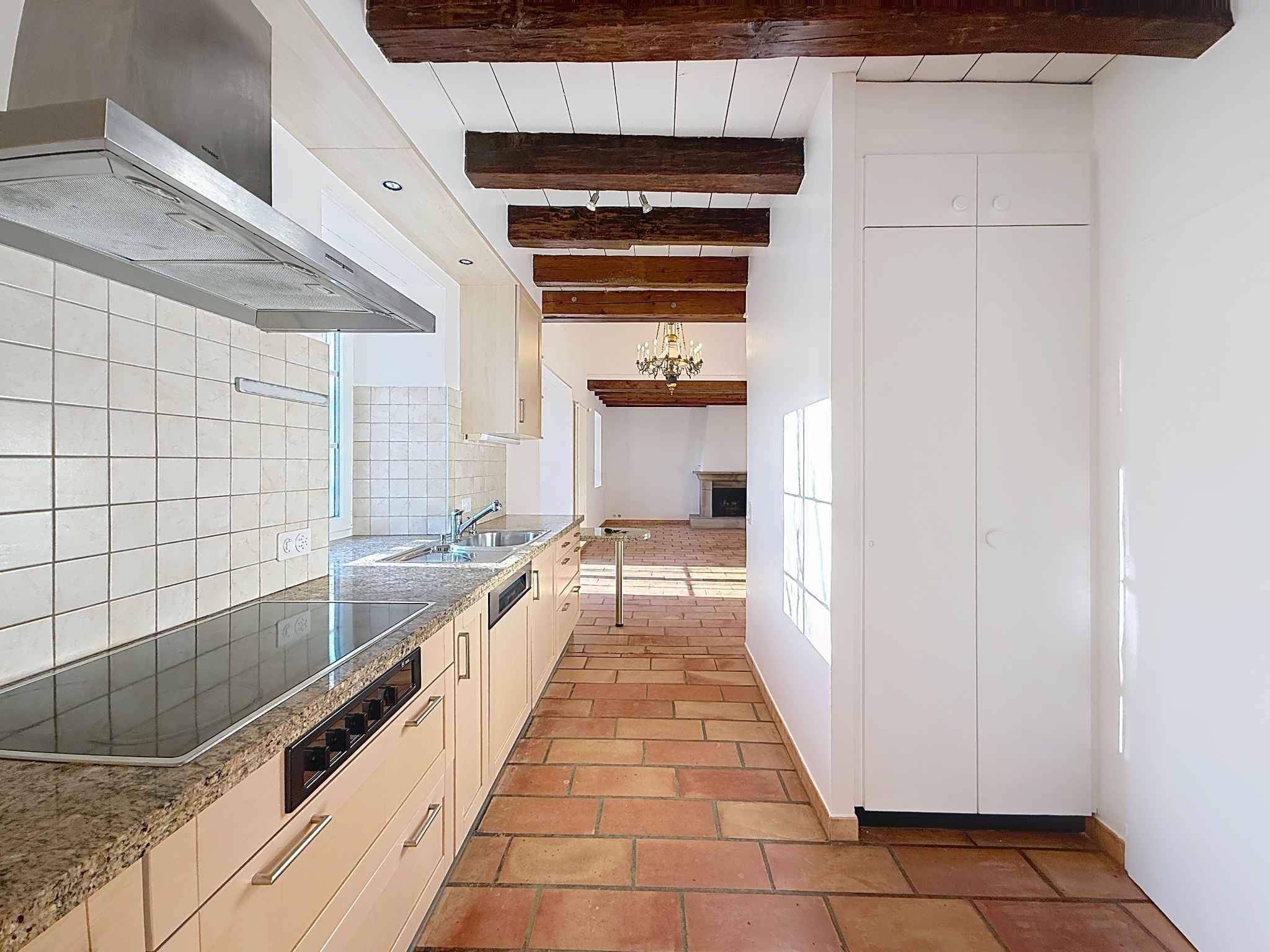 Céligny  - Maison de village 8.5 Pi&egrave;ces 4 Chambres - picture 3