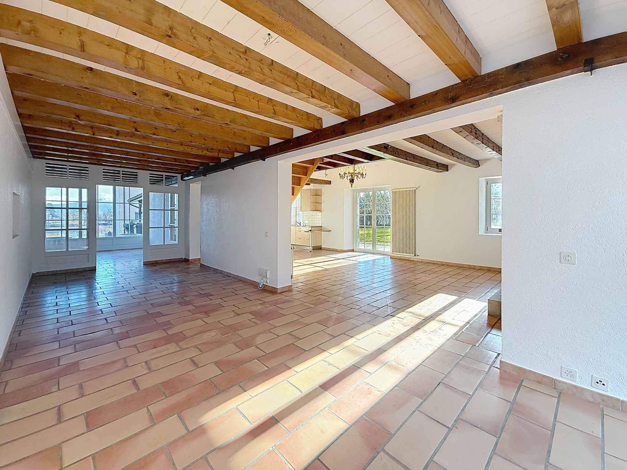 Céligny  - Maison de village 8.5 Pi&egrave;ces 4 Chambres - picture 4