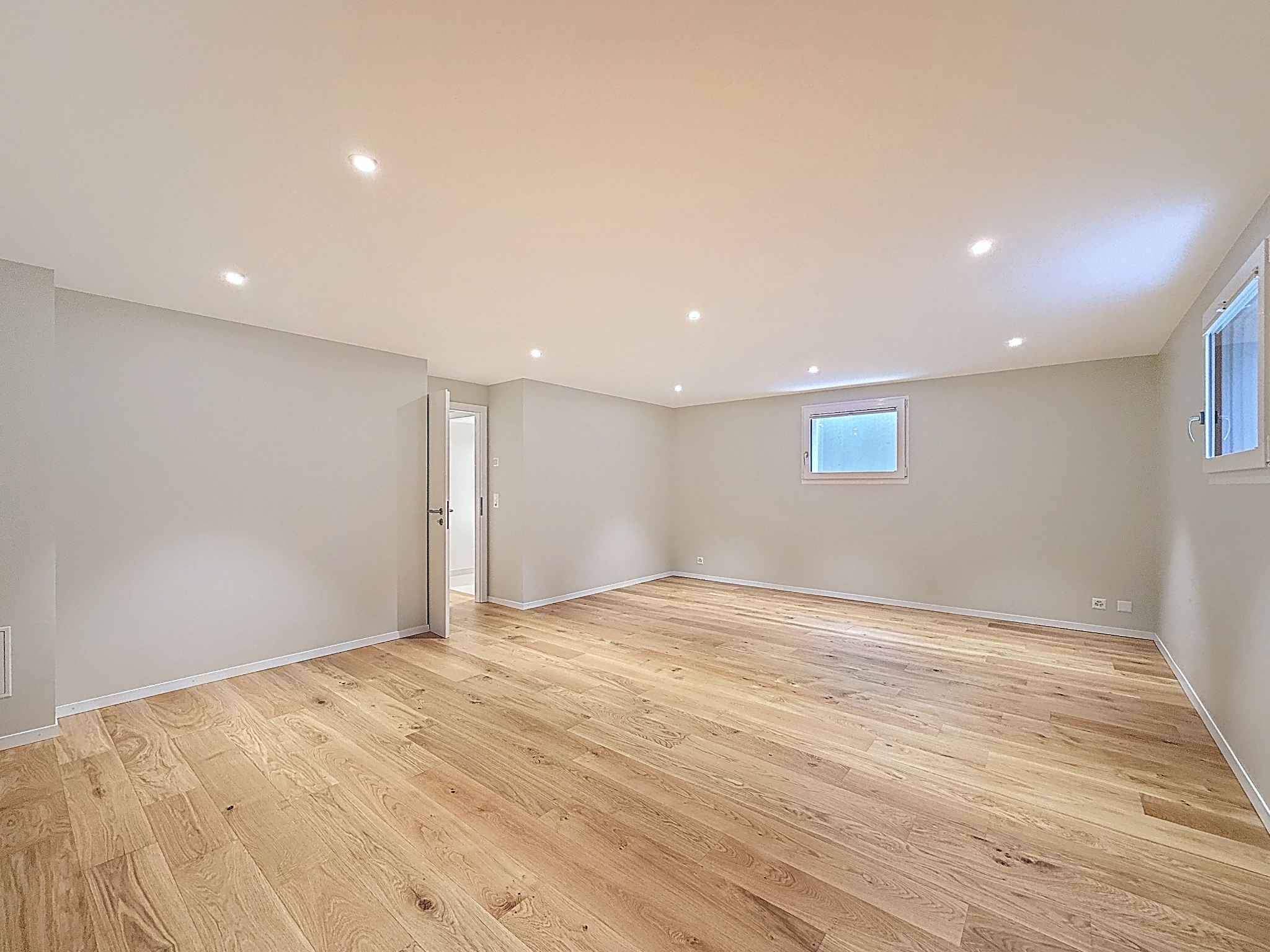 Nyon  - Maison 5.5 Pi&egrave;ces 4 Chambres - picture 12