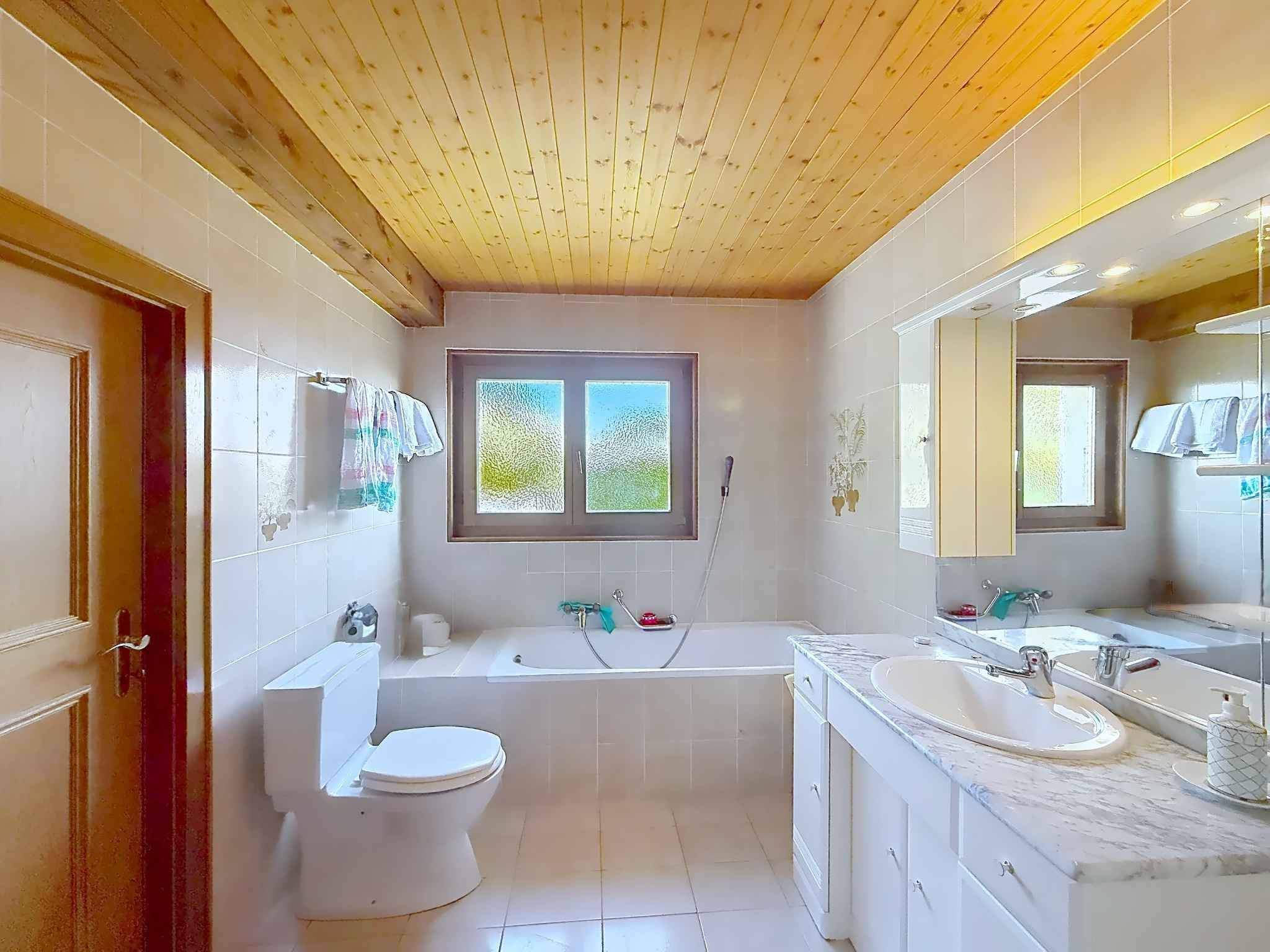 Arzier-Le Muids  - Maison 4.5 Pi&egrave;ces 3 Chambres - picture 12