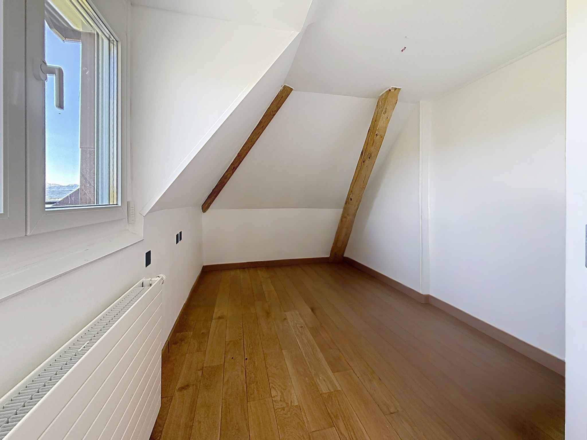 Coppet  - Maison 4.5 Pi&egrave;ces 3 Chambres - picture 13
