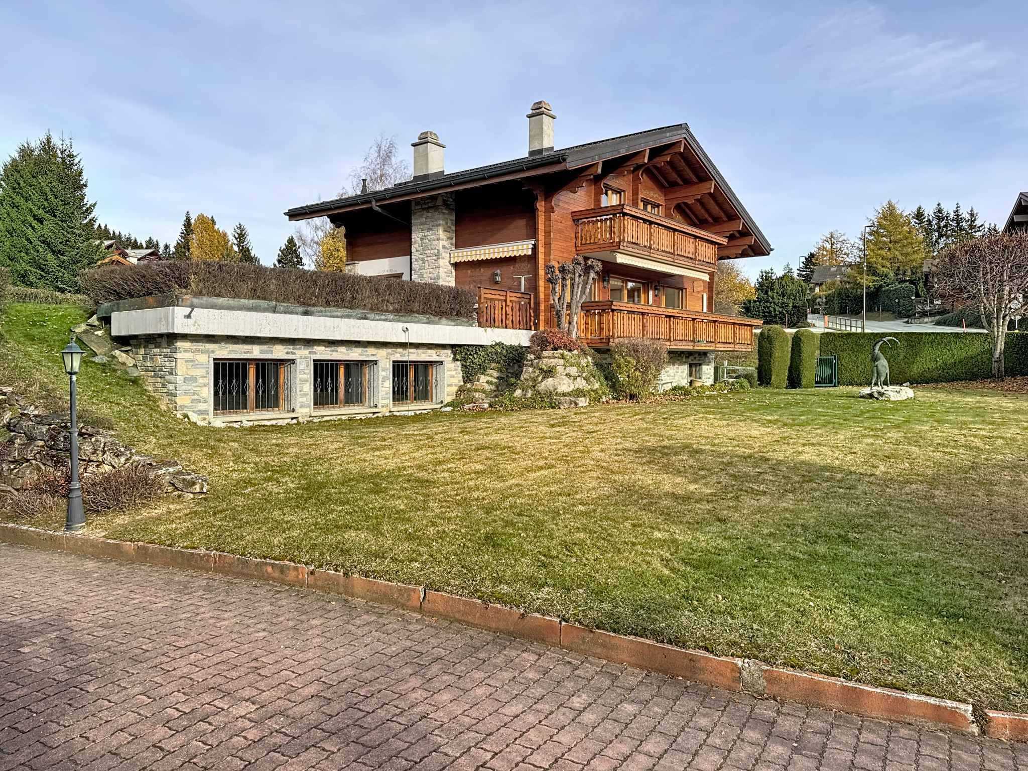 Crans-Montana  - Chalet 15.0 Pi&egrave;ces 8 Chambres