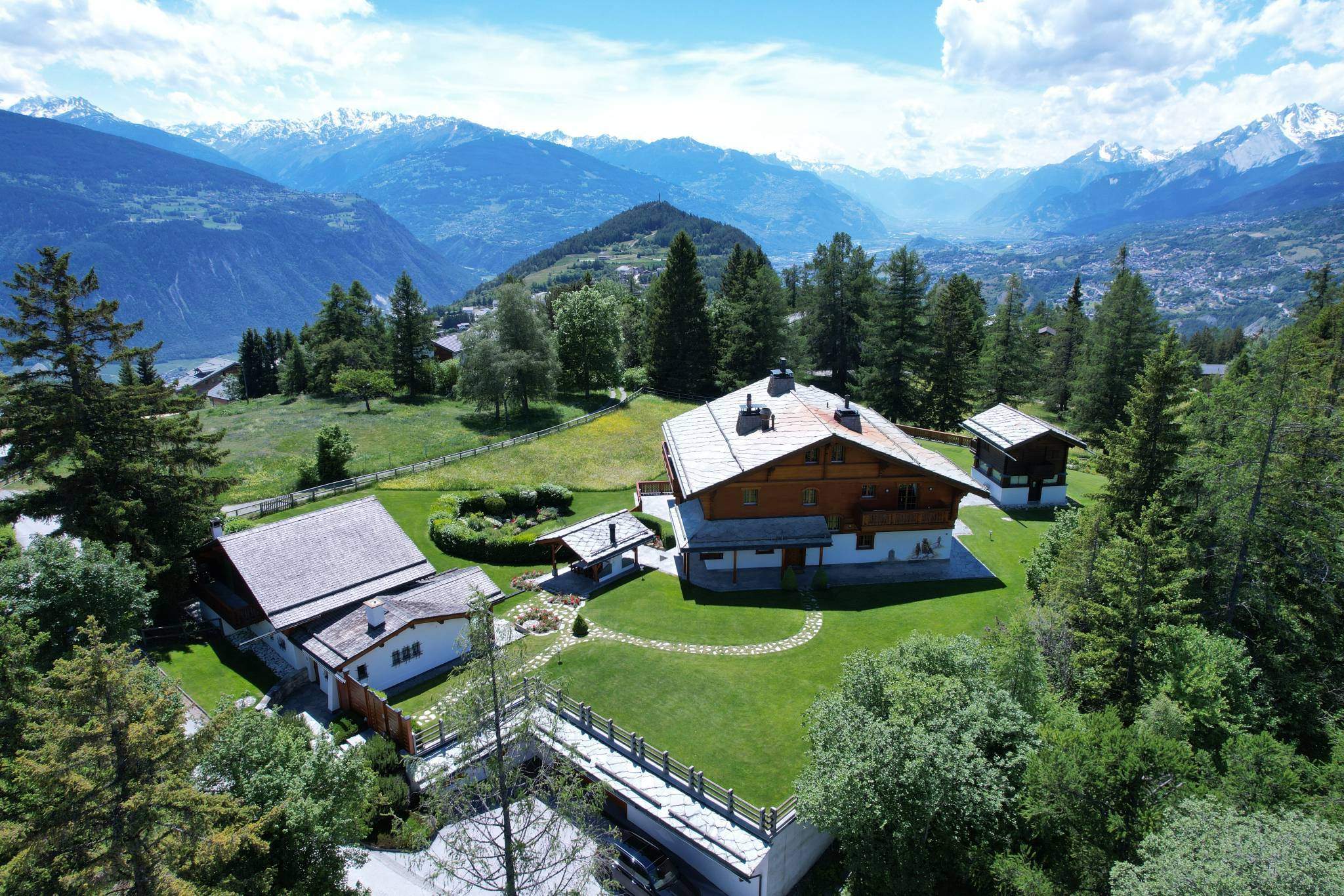 Crans-Montana  - Chalet 15.0 Cuartos 9 Habitaciones - picture 2