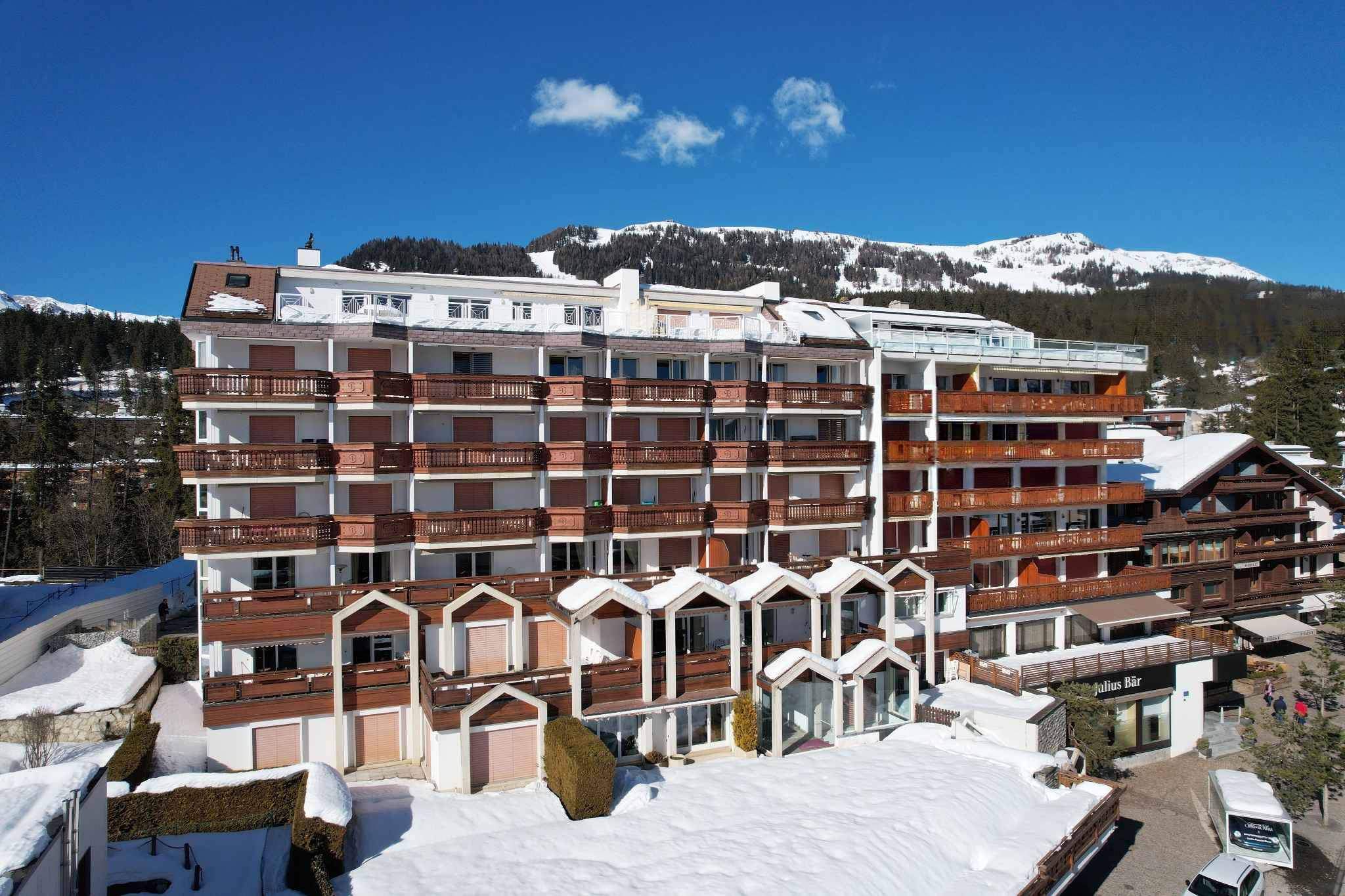 Crans-Montana  - Appartement 7.5 Pi&egrave;ces 6 Chambres - picture 1