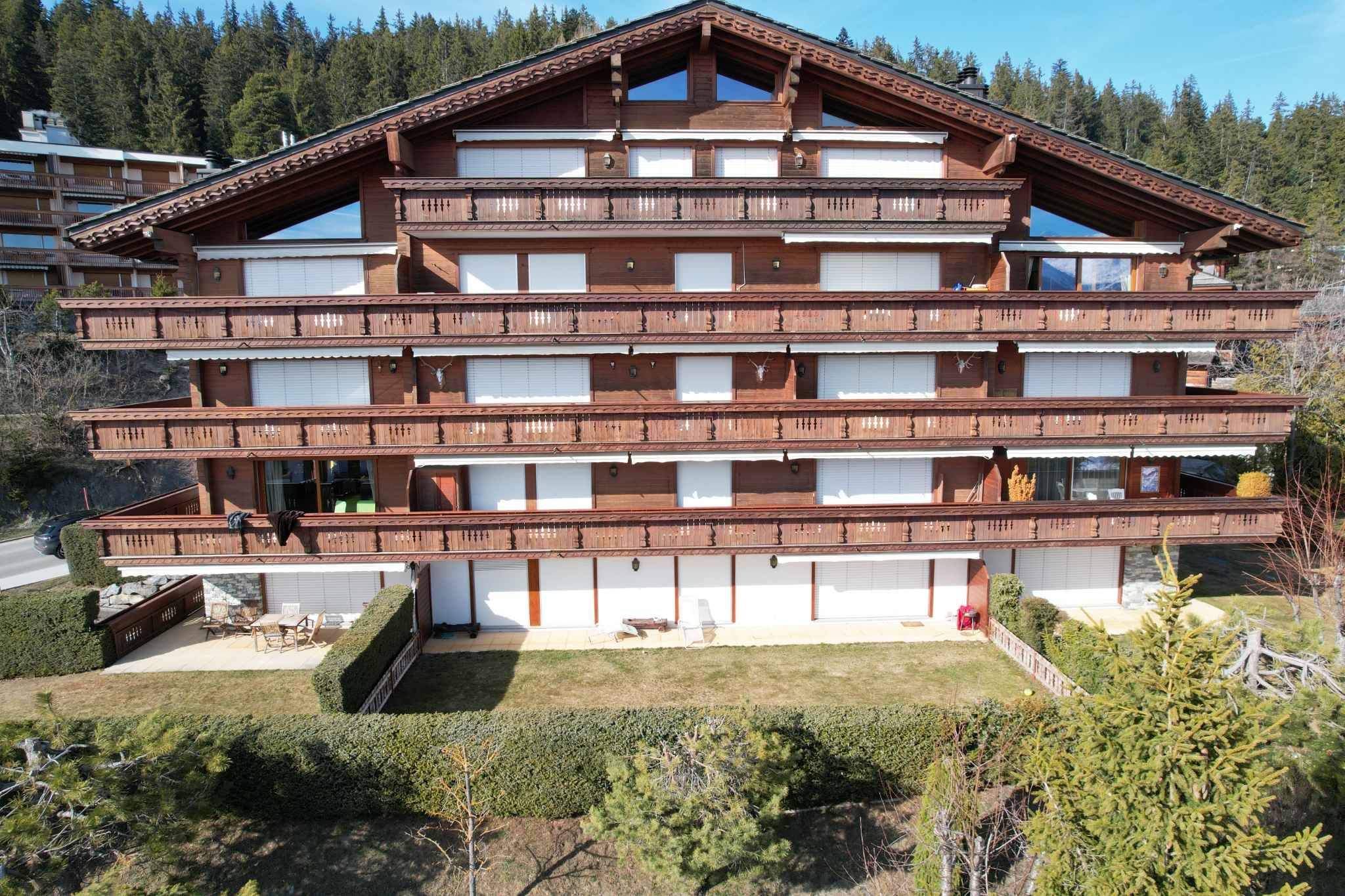 Crans-Montana  - Appartement 5.5 Pi&egrave;ces 3 Chambres - picture 1
