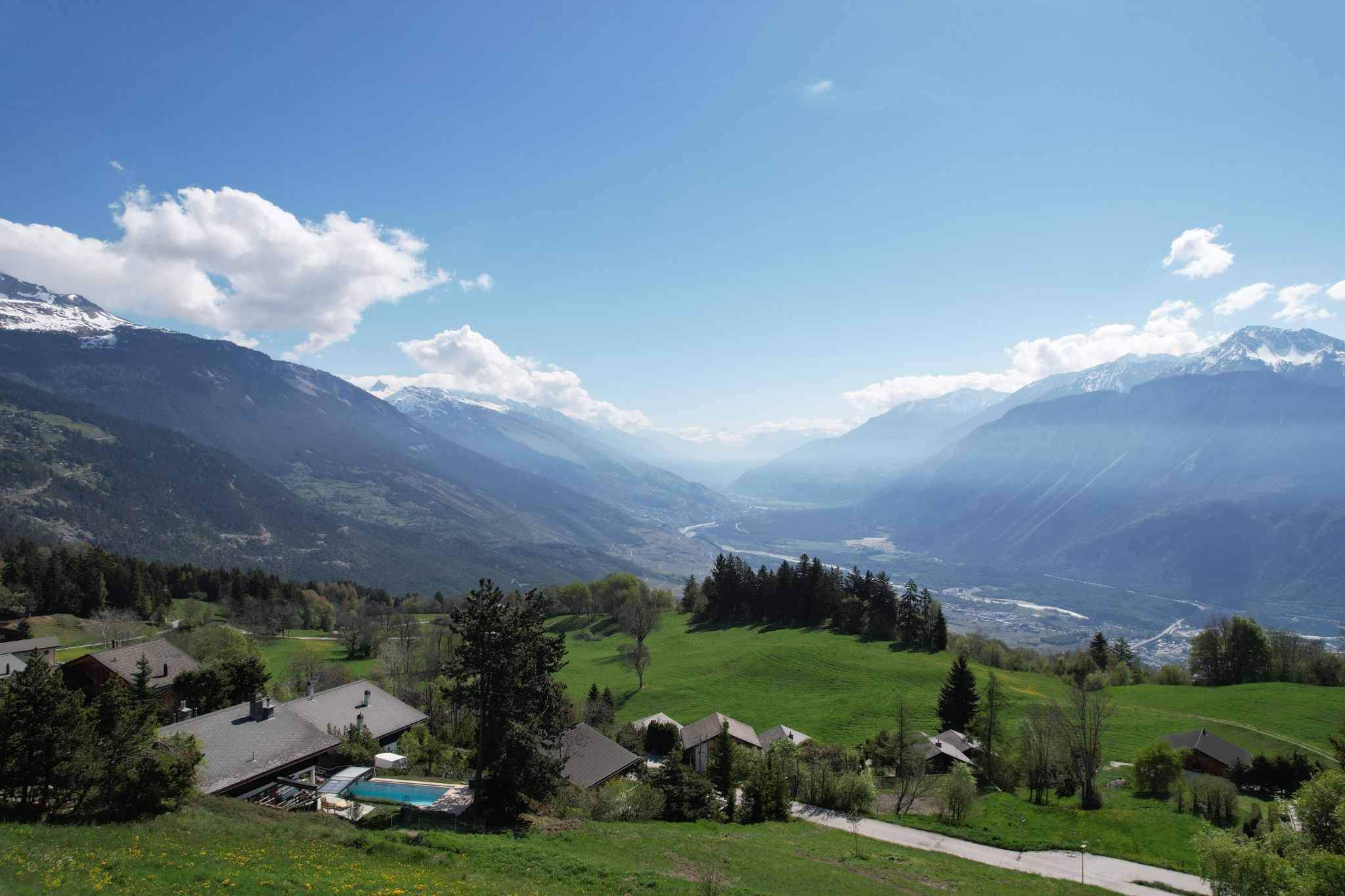 Crans-Montana  - Chalet 7.5 Pi&egrave;ces 5 Chambres - picture 4