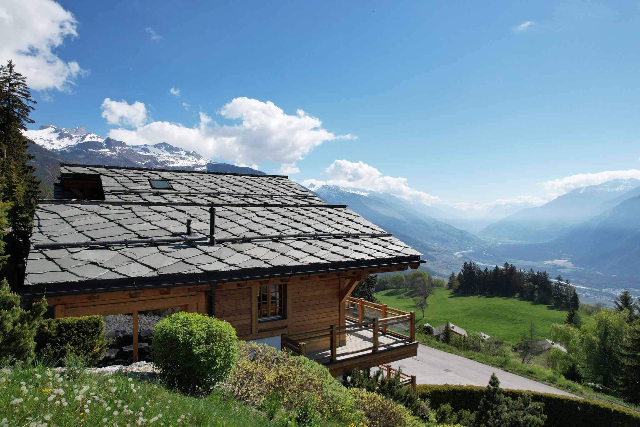 Crans-Montana  - Chalet 7.5 Pi&egrave;ces 5 Chambres - picture 1