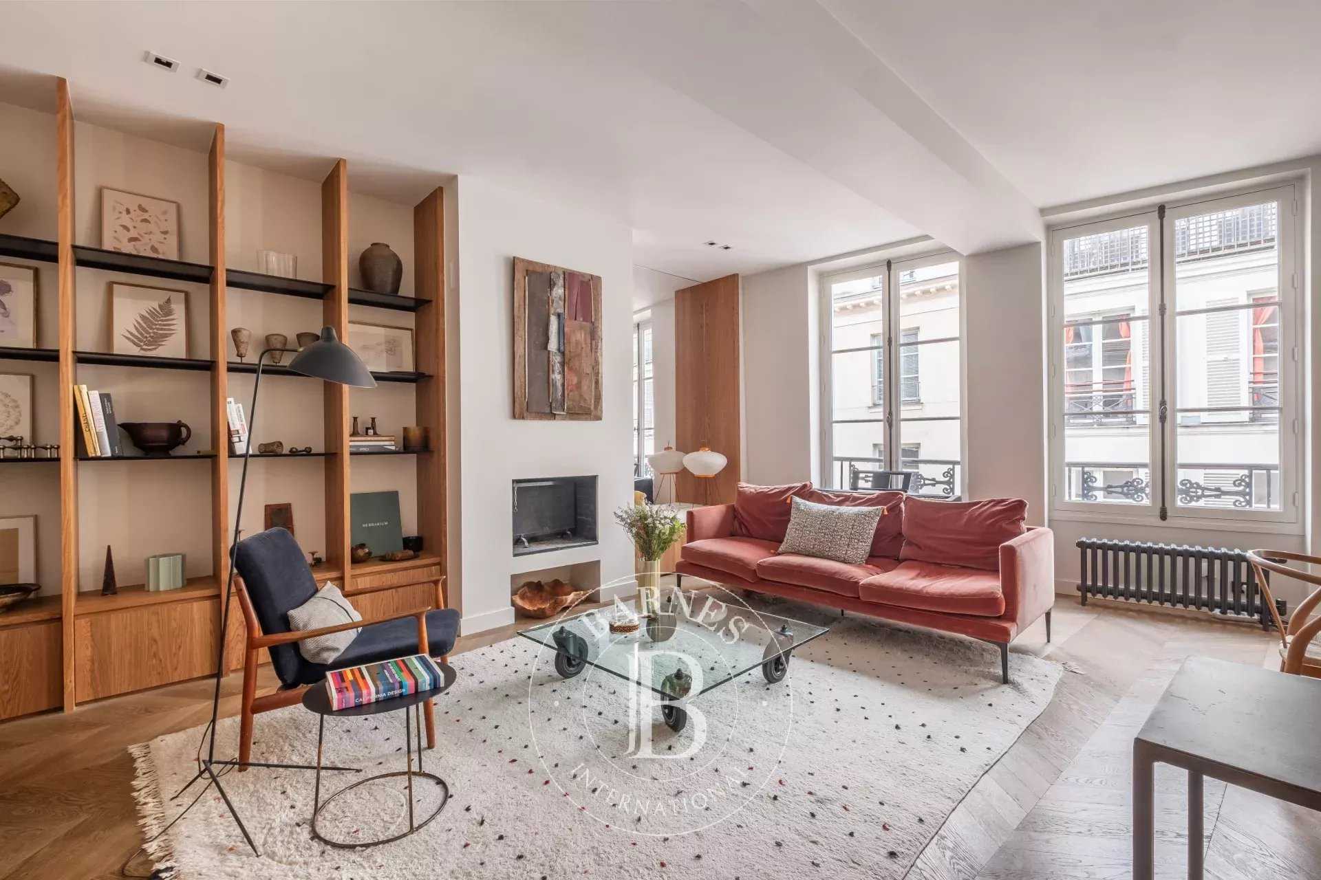 Paris  - Appartement 5 Pi&egrave;ces 3 Chambres