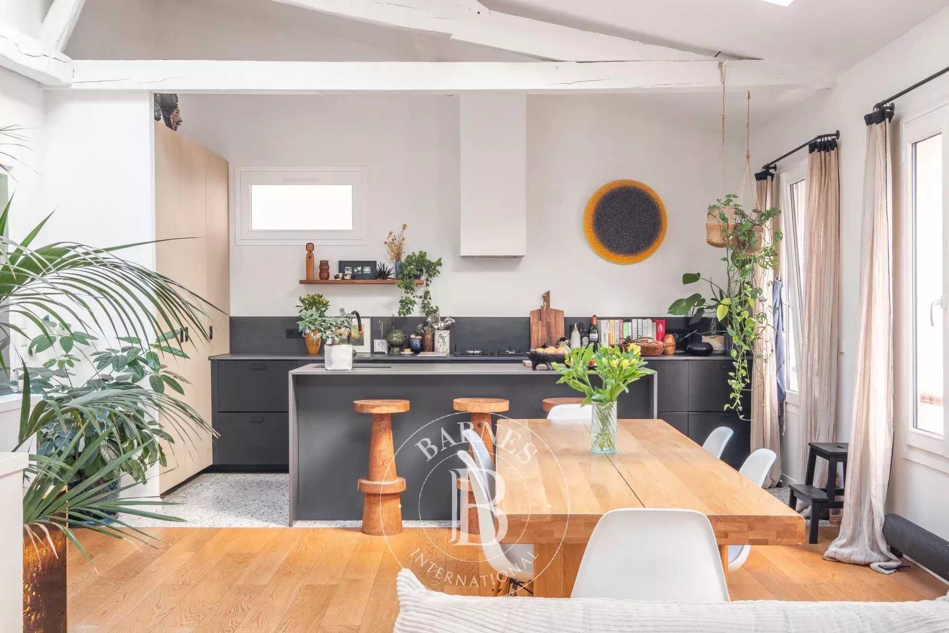 Paris  - Apartment 2 Bedrooms