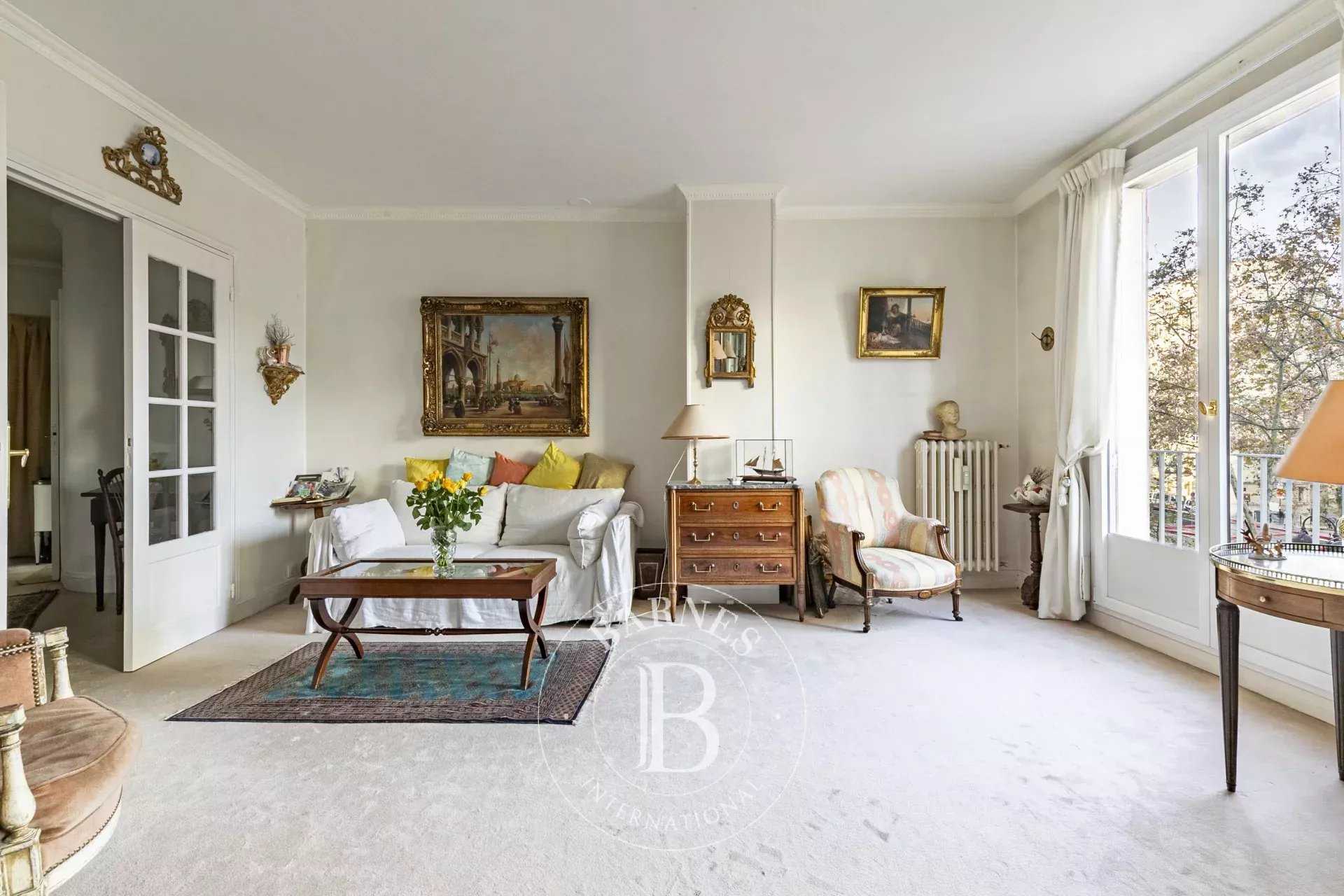 Paris  - Apartment 4 Bedrooms