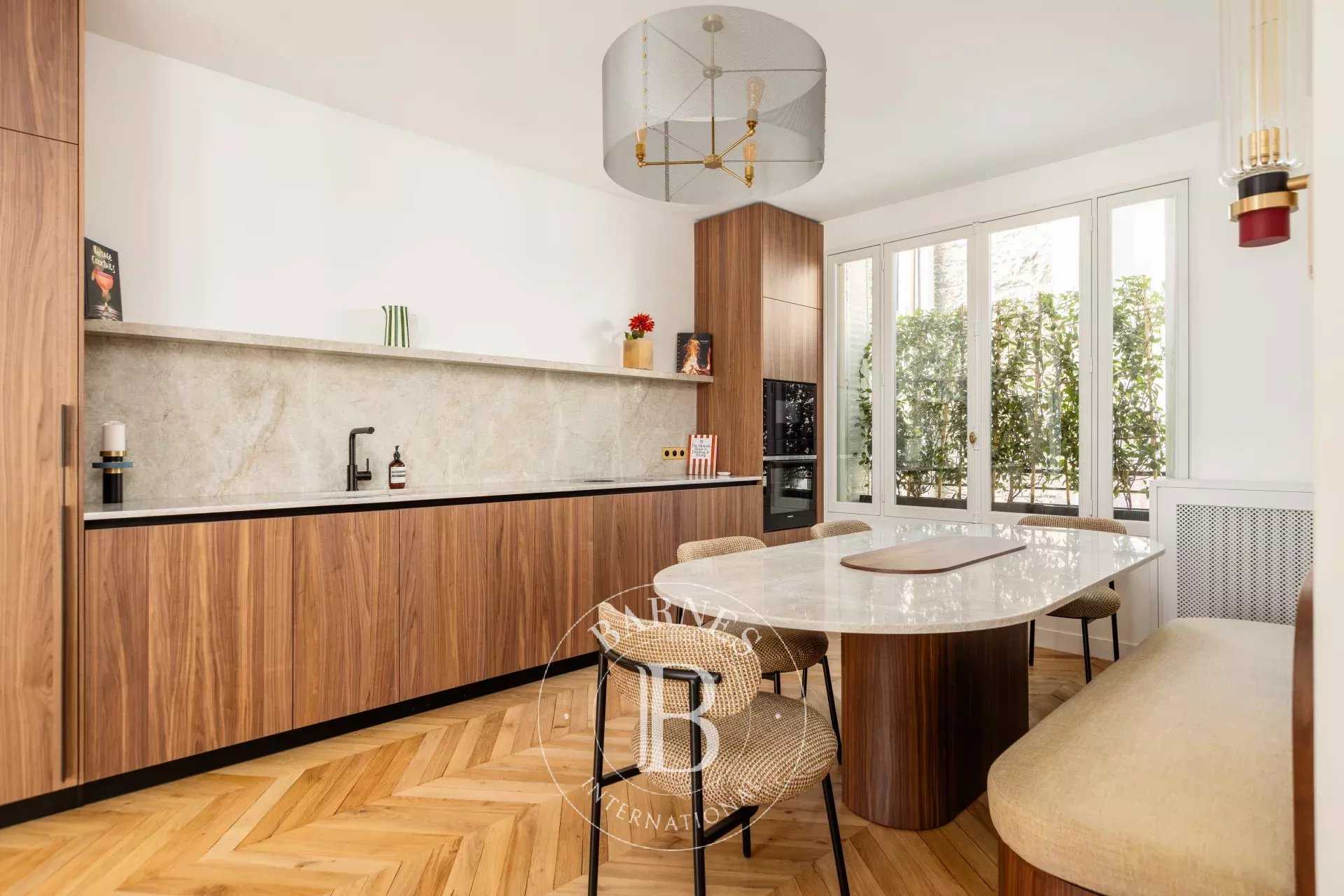 Paris  - Apartment 3 Bedrooms