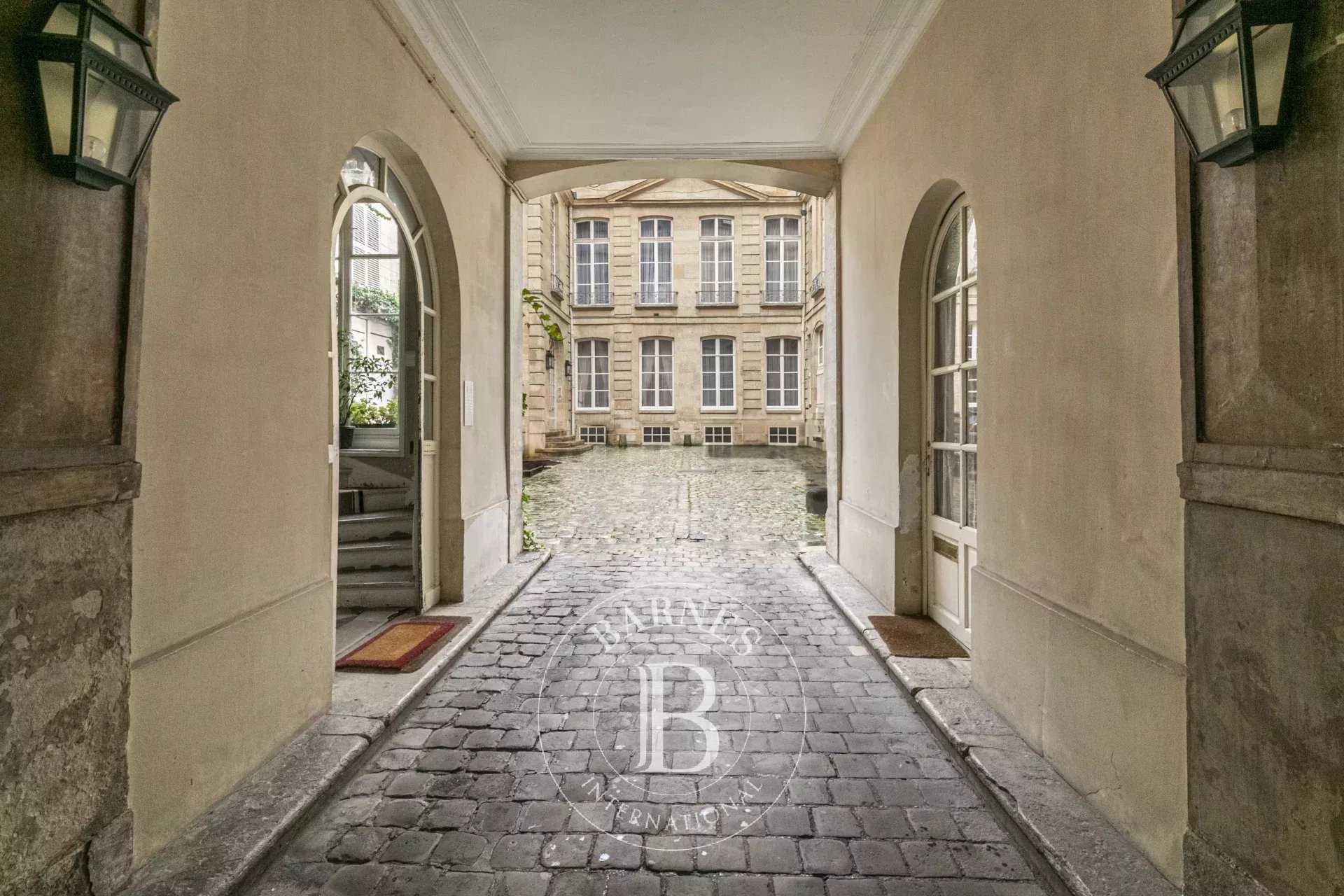 Paris  - Appartement 3 Pièces 2 Chambres