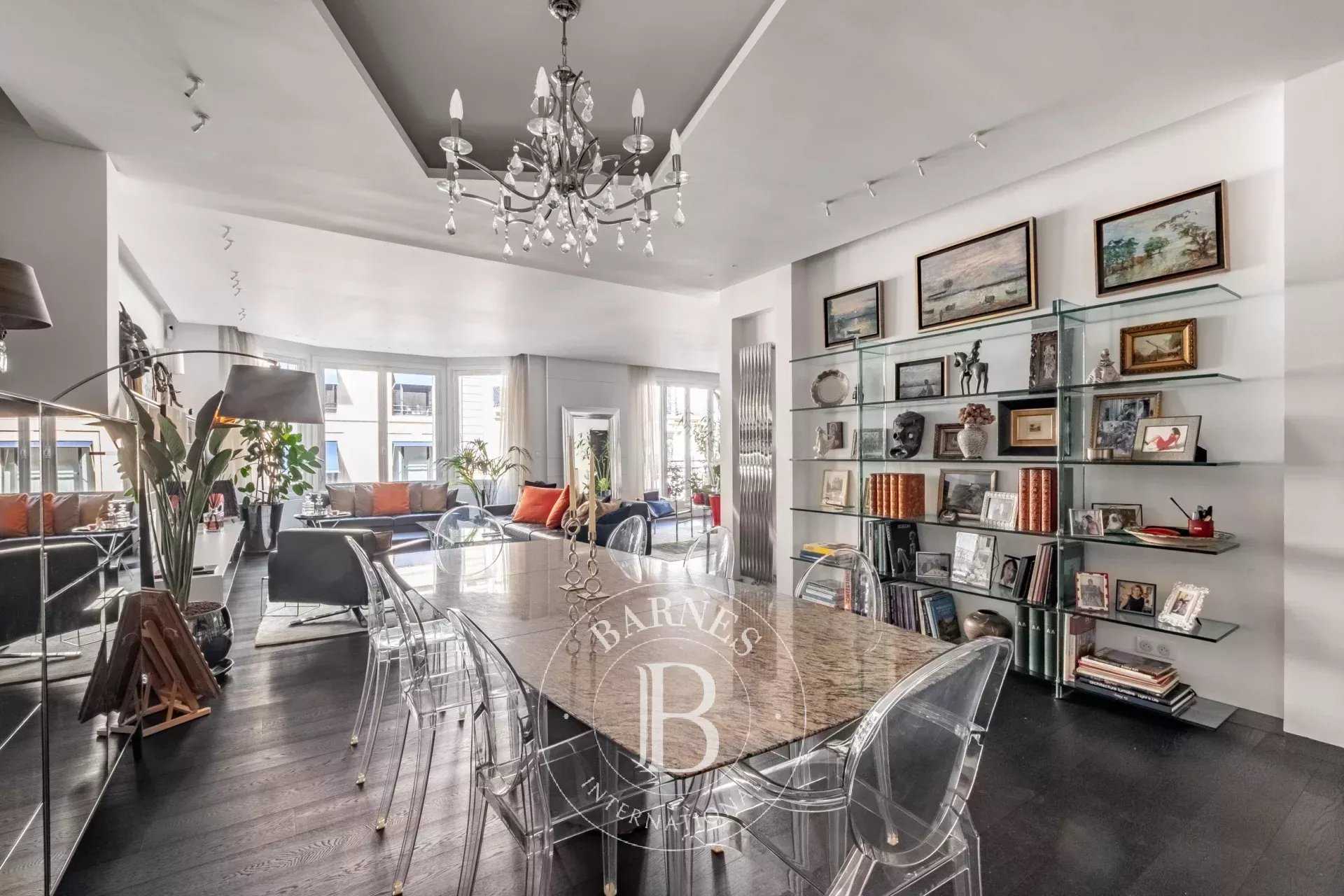 Paris  - Apartment 3 Bedrooms