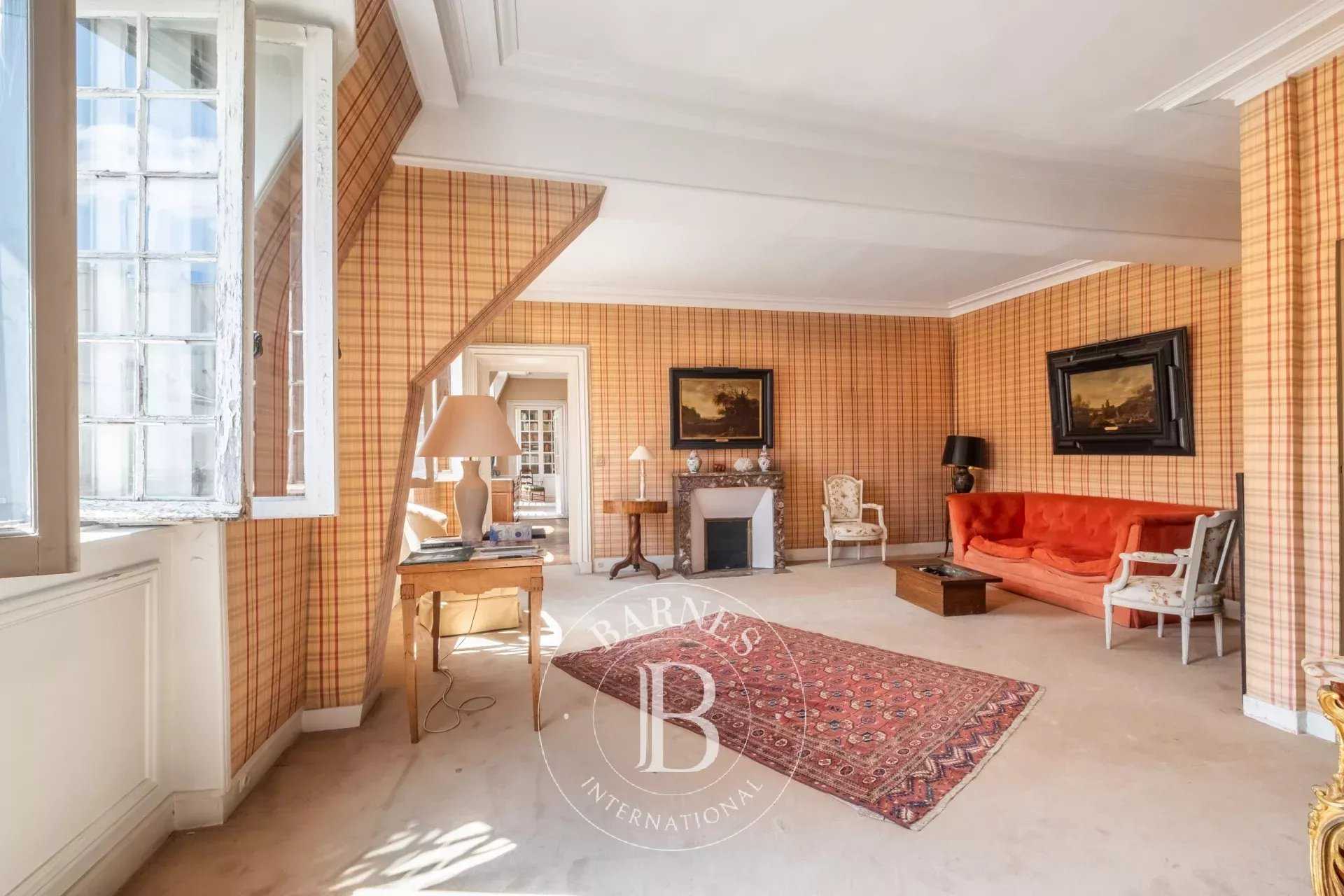 Paris  - Apartment 4 Bedrooms