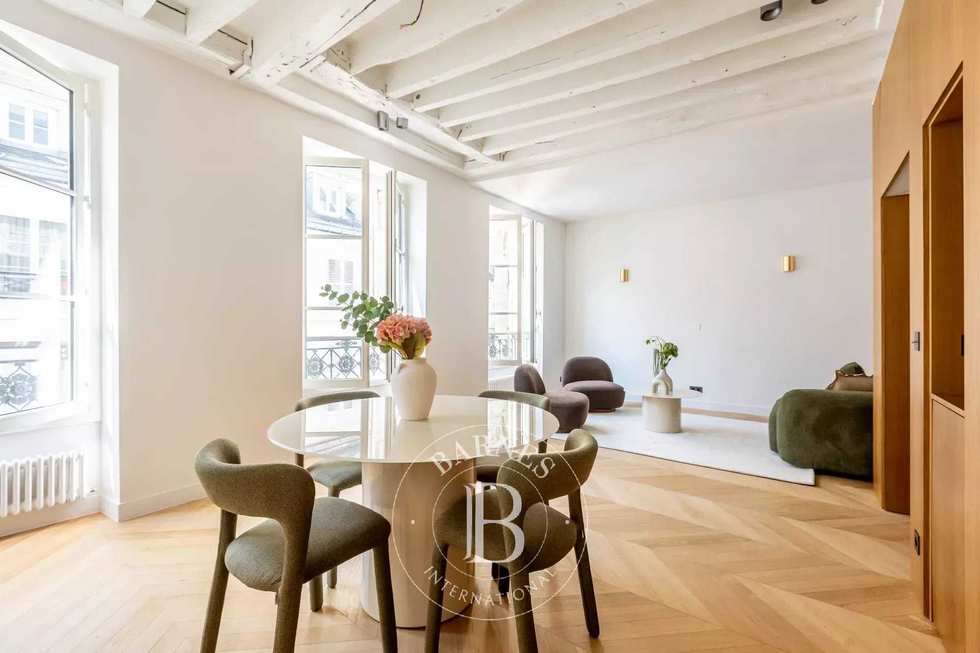Paris  - Appartement 3 Pi&egrave;ces 2 Chambres