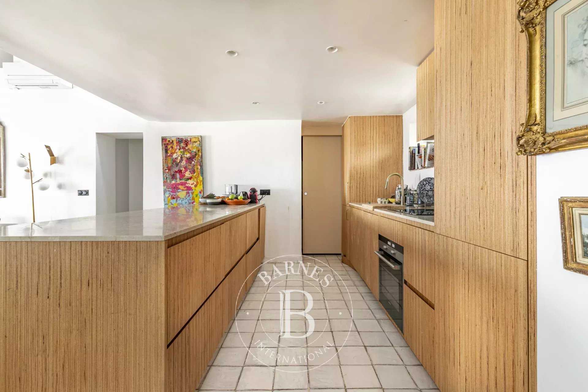 Paris  - Apartment 3 Bedrooms