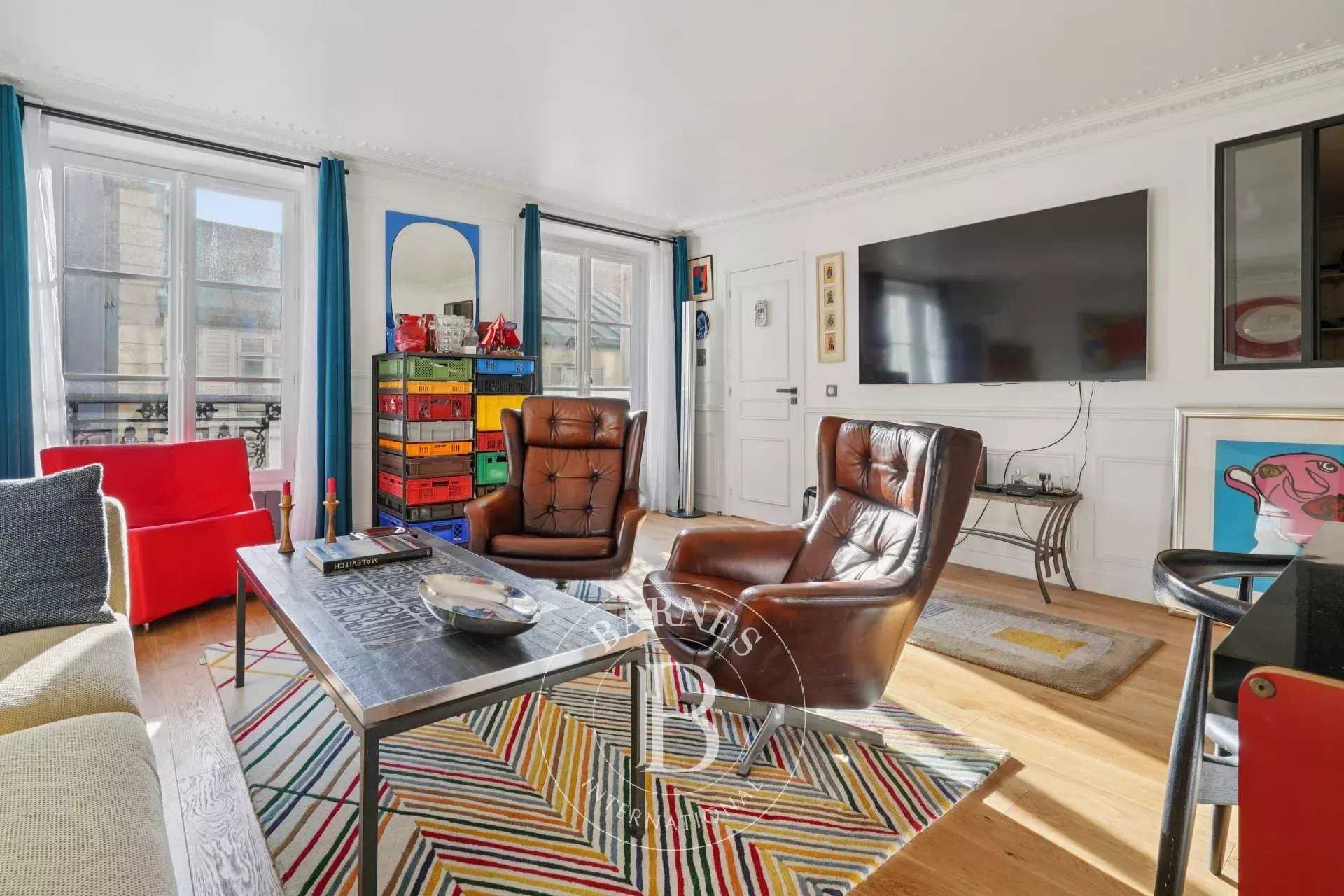 Paris  - Appartement 5 Pi&egrave;ces 3 Chambres